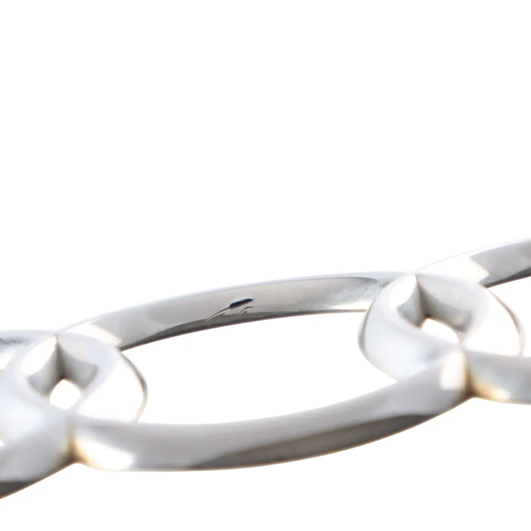 8N Emblema Bagagliaio Portellone Posteriore Anelli Atermici per Audi TT con numero di parte 4B9853742 Audi TT 8N Emblema Bagagliaio Portellone Posteriore Anelli Atermici - SKU 4B9853742 - Numero di parte 4B9853742