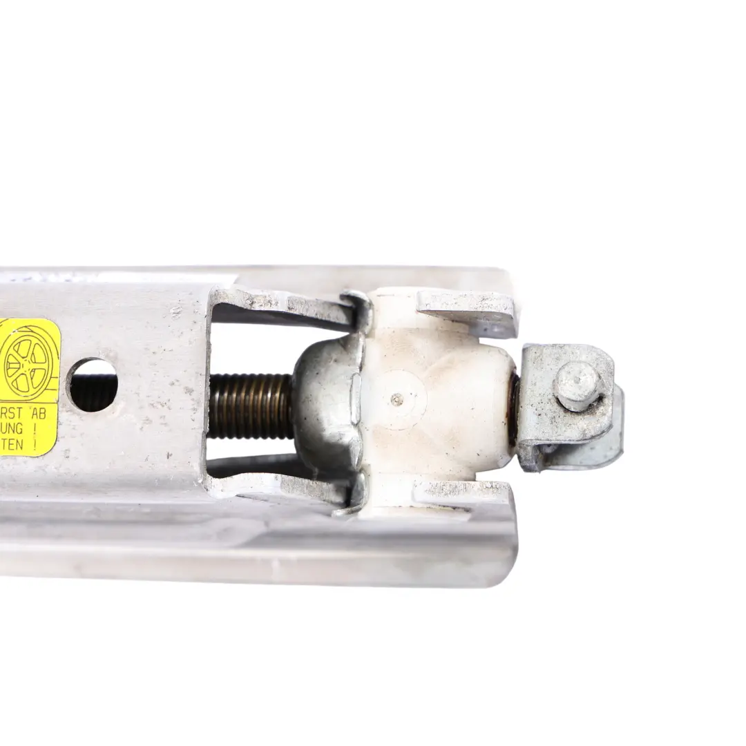 Cric Di Attrezzo Per Auto Sollevatore Emergenza Ruote per Audi A6 C6 con numero di parte 4F0011031 Audi A6 C6 Cric Di Attrezzo Per Auto Sollevatore Emergenza Ruote - SKU 4F0011031 - Numero di parte 4F0011031