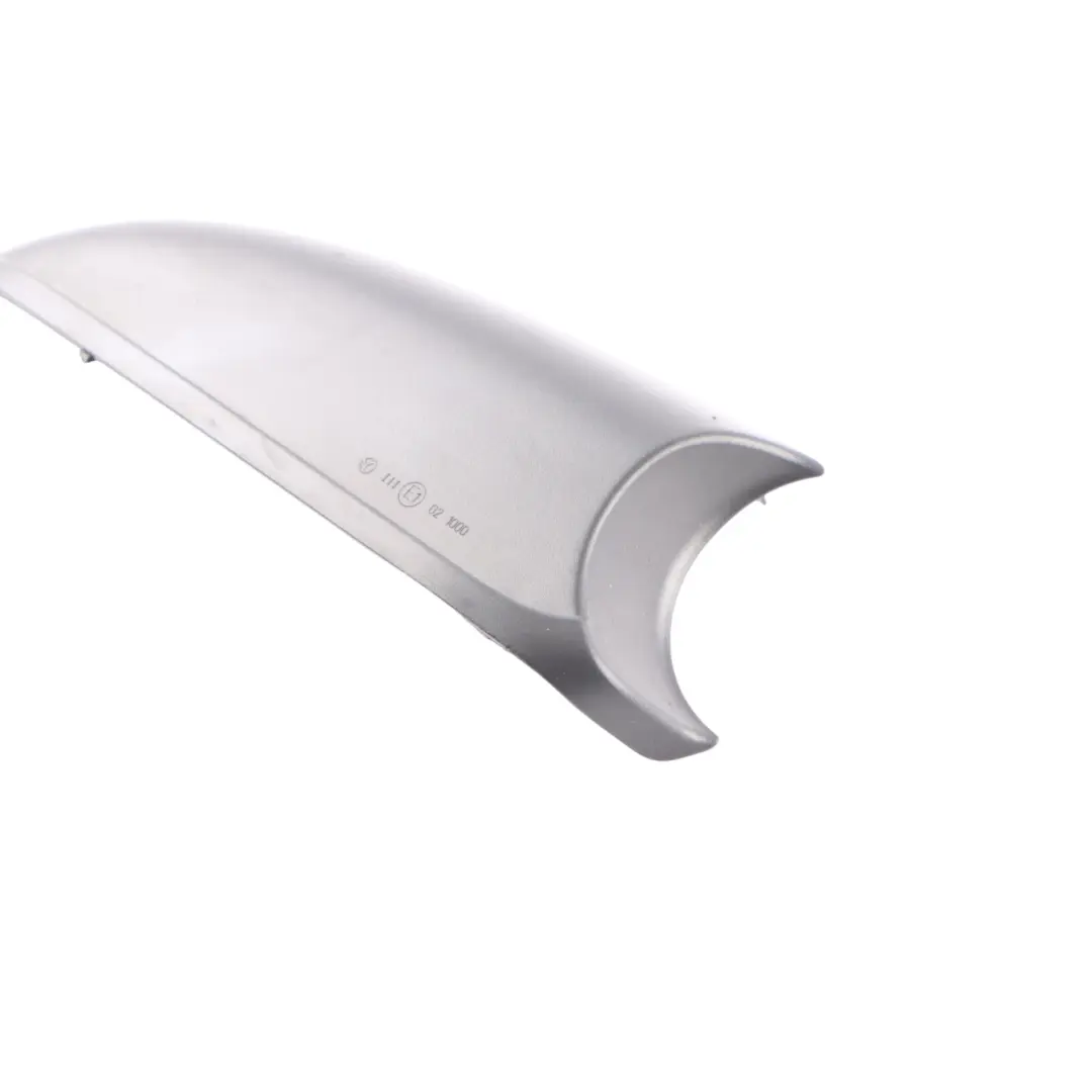 Garniture Inférieure De Base Rétroviseur Extérieur Droit pour Audi Q3 8U à propos du numéro de pièce 4F0858524A Audi Q3 8U Garniture Inférieure De Base Rétroviseur Extérieur Droit - SKU 4F0858524A - Numéro de pièce 4F0858524A