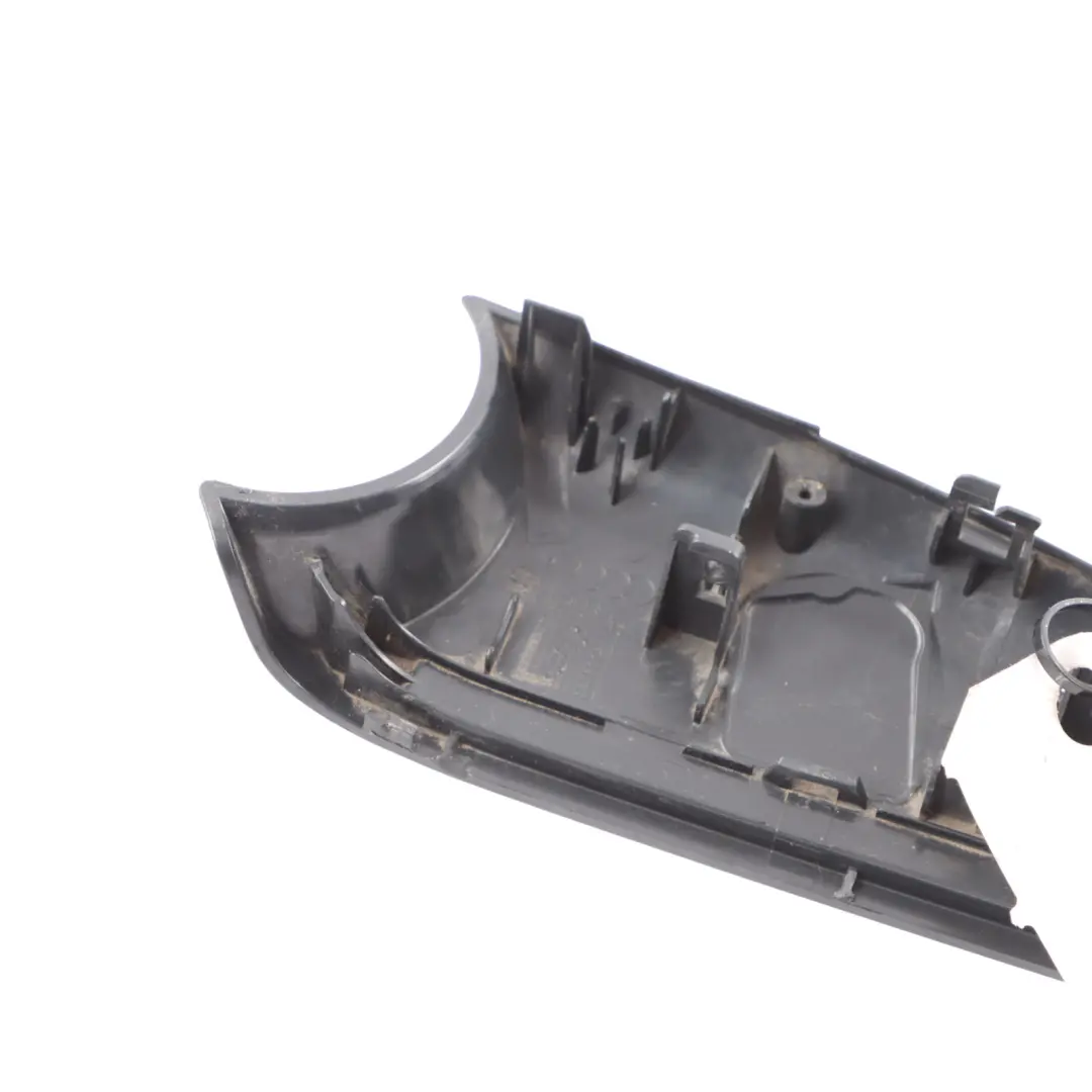 Osłona Obudowa Dolna Lusterka Prawo do Audi Q3 8U o numerze 4F0858524A Audi Q3 8U Osłona Obudowa Dolna Lusterka Prawo - SKU 4F0858524A - Numer Części 4F0858524A