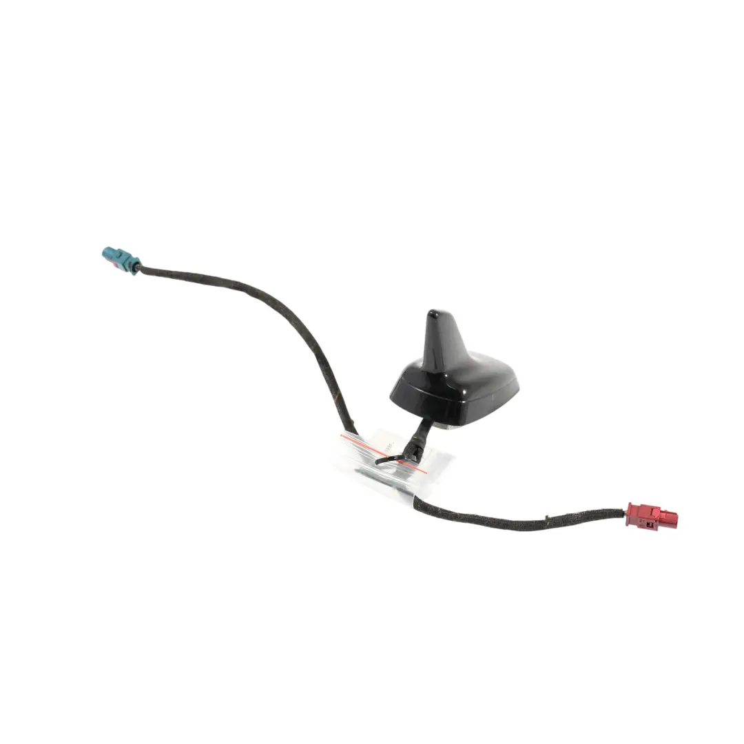 Antena De Techo Amplificador Shark Top Negro Brillante Metalizado Y9B para Audi A6 C6 con número de pieza 4F9035503F Audi A6 C6 Antena De Techo Amplificador Shark Top Negro Brillante Metalizado Y9B - SKU 4F9035503F-BBL - Número de pieza 4F9035503F