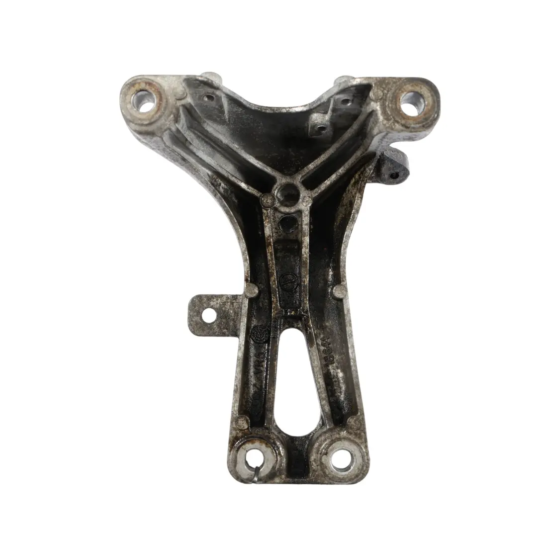 A8L D4 3.0 TDI CTBA Front Engine Mount Bracket Right O/S to Audi with Part number 4G0199308AE Audi A8L D4 3.0 TDI CTBA Front Engine Mount Bracket Right O/S - SKU 4G0199308AE - Part number 4G0199308AE