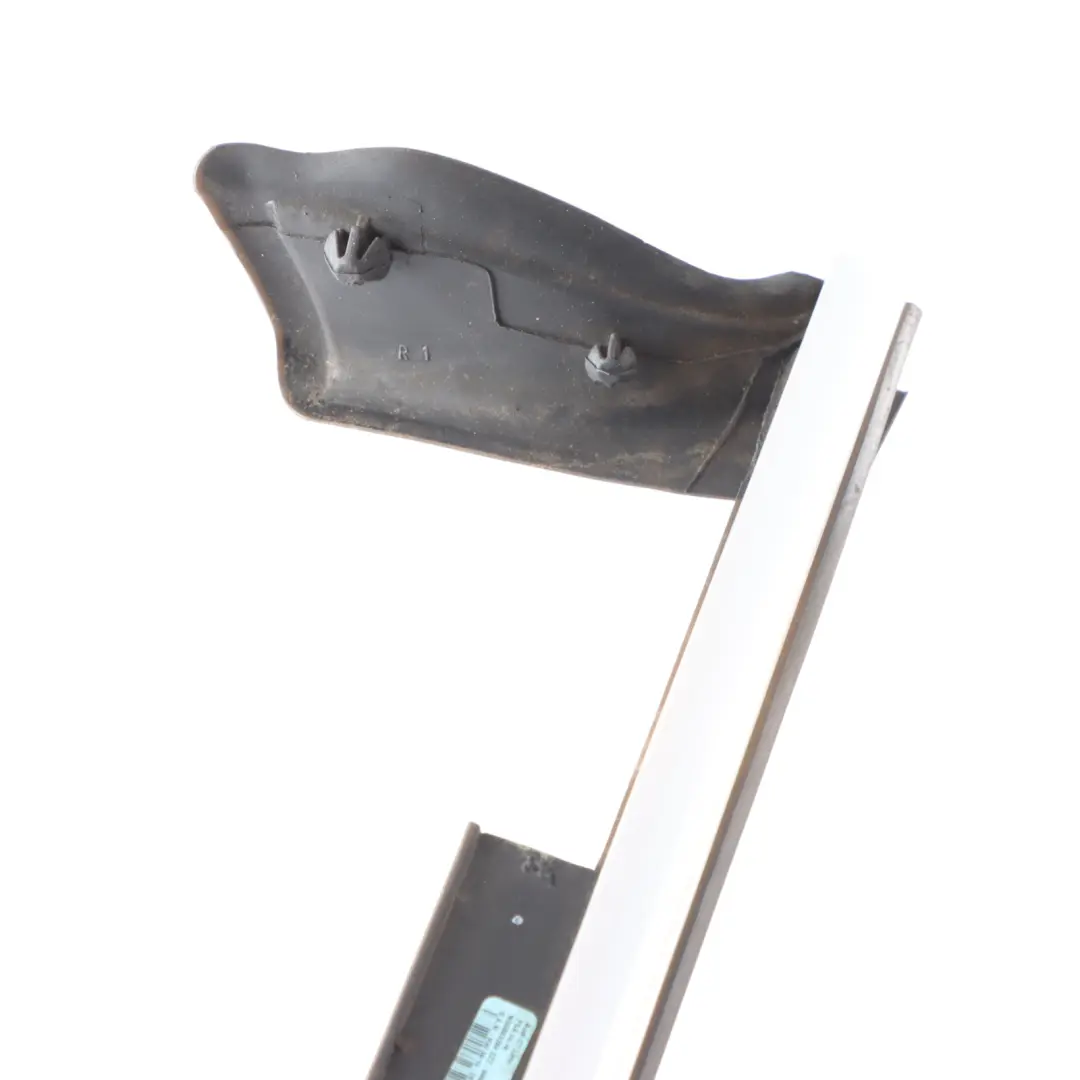 Moldura De Puerta Delantera Cromada Derecha para Audi A6 S6 C7 4G con número de pieza 4G0853284 Audi A6 S6 C7 4G Moldura De Puerta Delantera Cromada Derecha - SKU 4G0853284 - Número de pieza 4G0853284