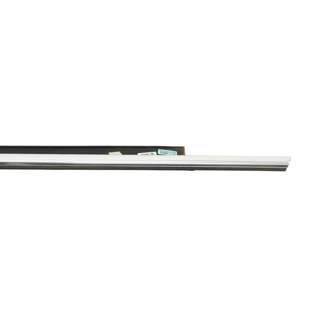 Striscia Rivestimento Finestrino Posteriore Destra Cromo per Audi RS6 C7 con numero di parte 4G0853764 Audi RS6 C7 Striscia Rivestimento Finestrino Posteriore Destra Cromo - SKU 4G0853764-1 - Numero di parte 4G0853764