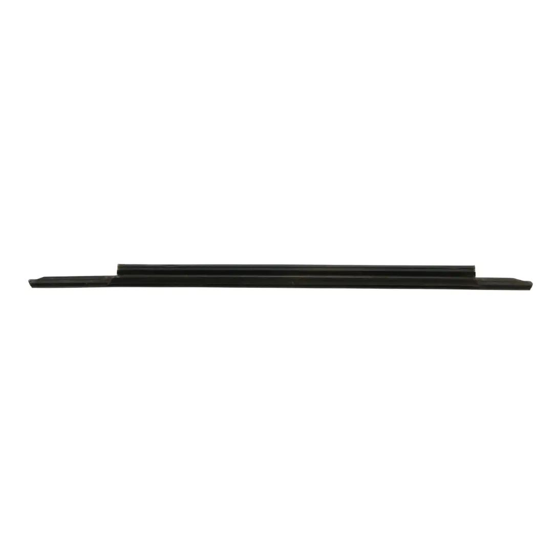 Striscia Rivestimento Finestrino Posteriore Destra Cromo per Audi RS6 C7 con numero di parte 4G0853764 Audi RS6 C7 Striscia Rivestimento Finestrino Posteriore Destra Cromo - SKU 4G0853764-1 - Numero di parte 4G0853764