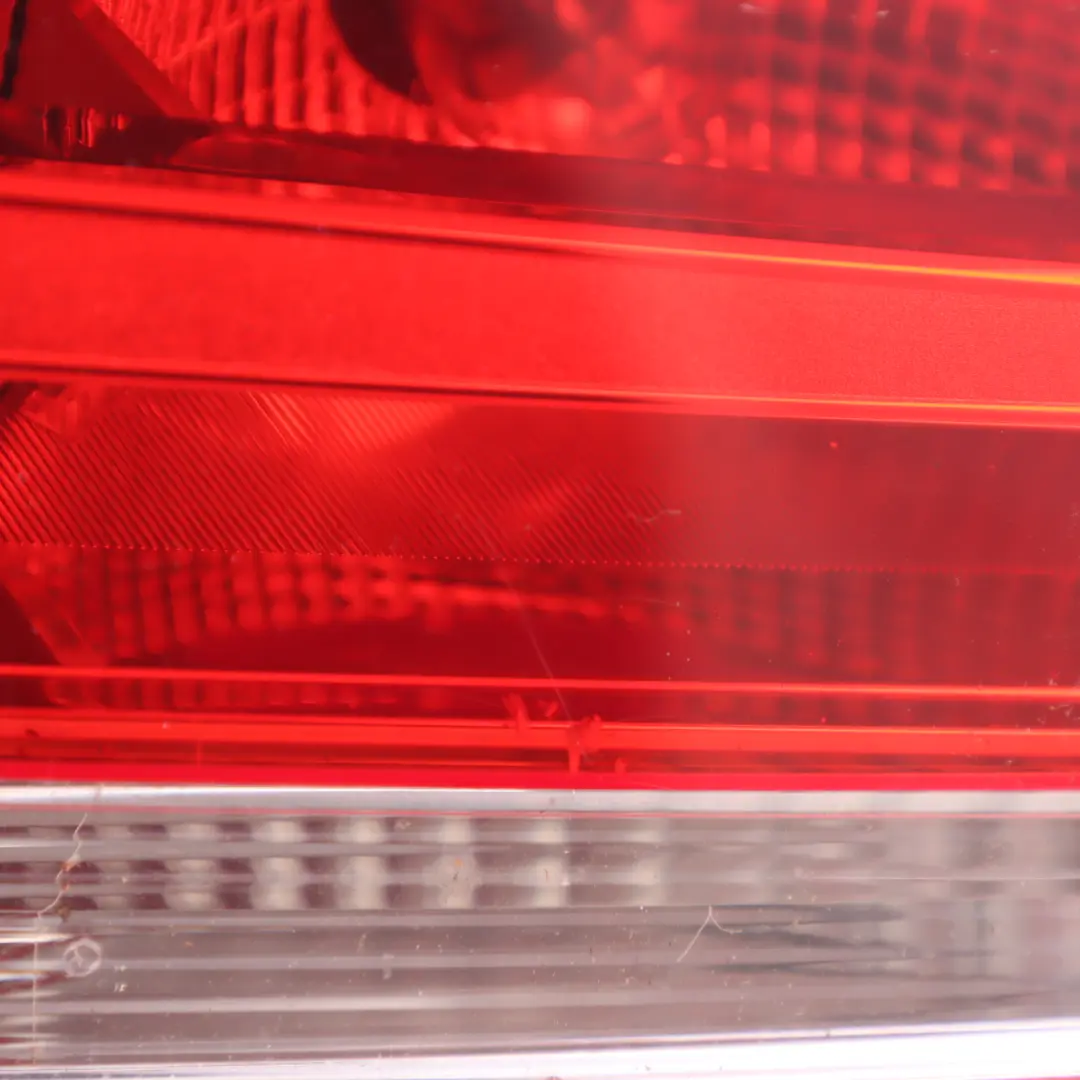 Bootlid Inner Light Lamp Left N/S to Audi A6 C7 Rear Tailgate Hatch with Part number 4G9945093 Audi A6 C7 Rear Tailgate Hatch Bootlid Inner Light Lamp Left N/S - SKU 4G9945093 - Part number 4G9945093