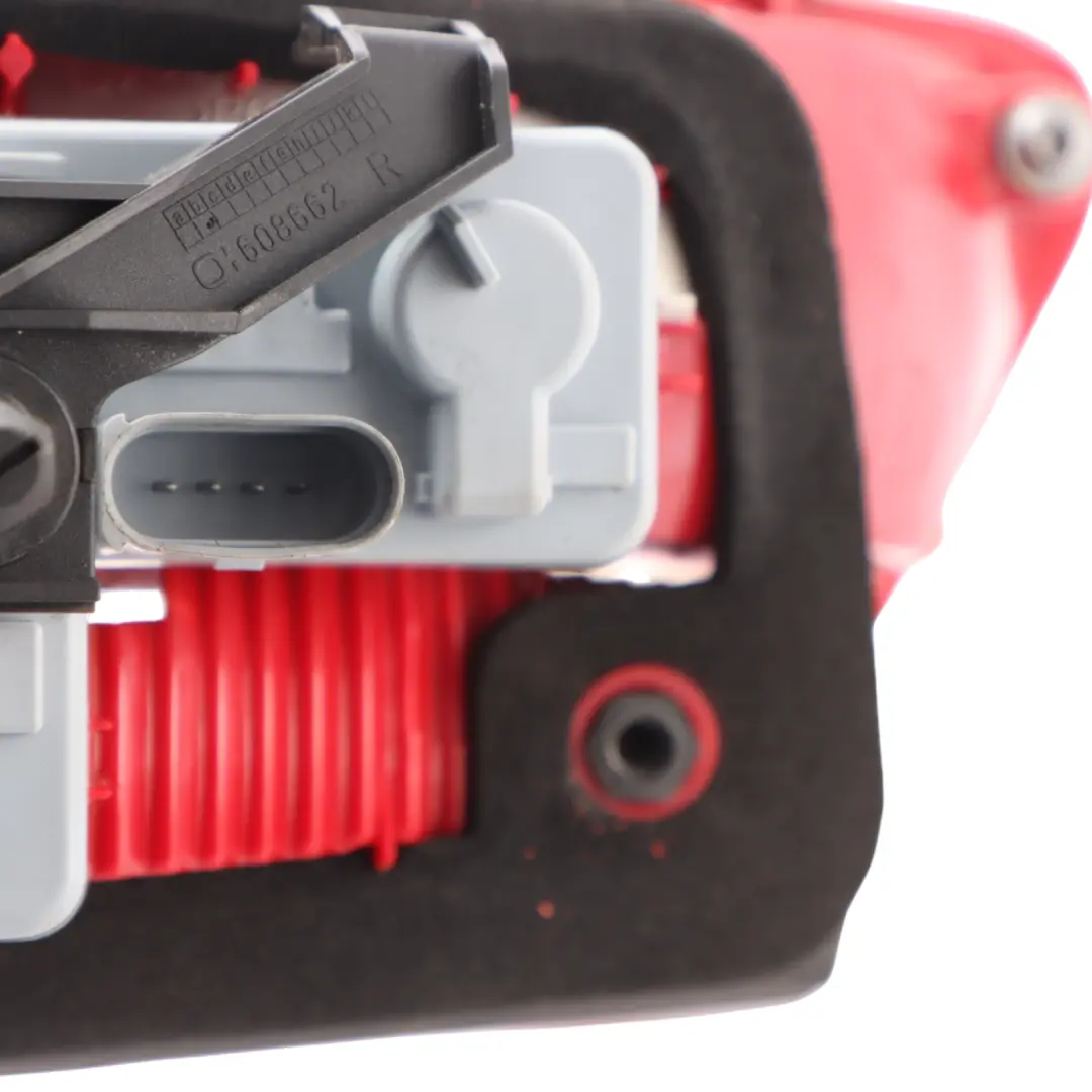 Boot Lid Inner Light Lamp Right O/S to Audi A6 C7 Rear Tailgate Hatch with Part number 4G9945094 Audi A6 C7 Rear Tailgate Hatch Boot Lid Inner Light Lamp Right O/S - SKU 4G9945094 - Part number 4G9945094