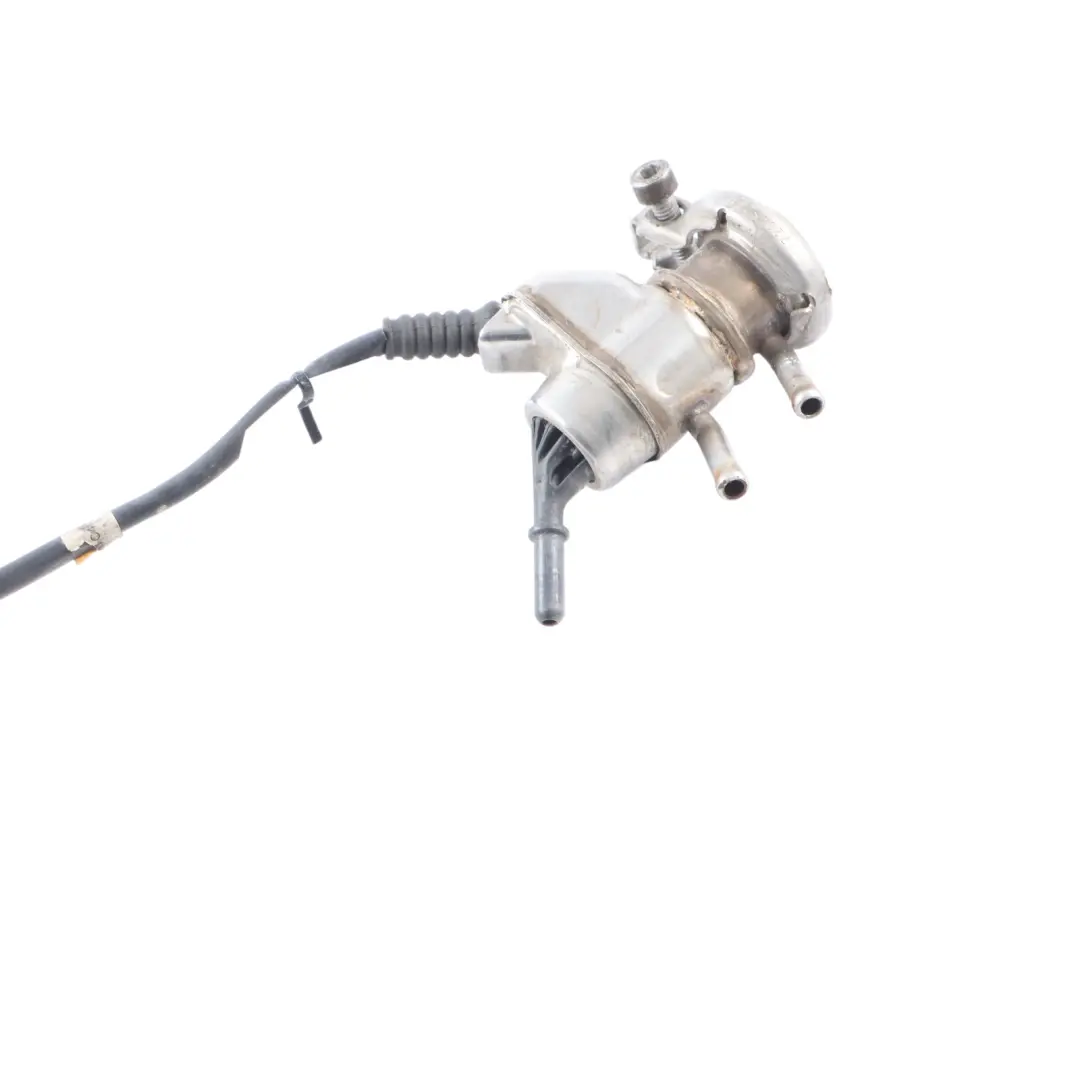 Adblue Injector to Audi A6 A7 4G A8 4H 3.0 TDI Diesel Engine SCR with Part number 4H0131113D Audi A6 A7 4G A8 4H 3.0 TDI Diesel Engine SCR Adblue Injector - SKU 4H0131113D - Part number 4H0131113D