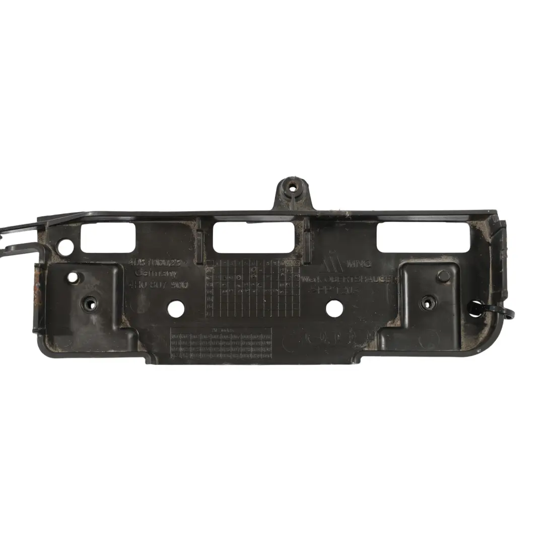 Bande De Fixation De Coffre Pour Pare Chocs Arrière pour Audi A8 4H à propos du numéro de pièce 4H0807900 Audi A8 4H Bande De Fixation De Coffre Pour Pare Chocs Arrière - SKU 4H0807900 - Numéro de pièce 4H0807900