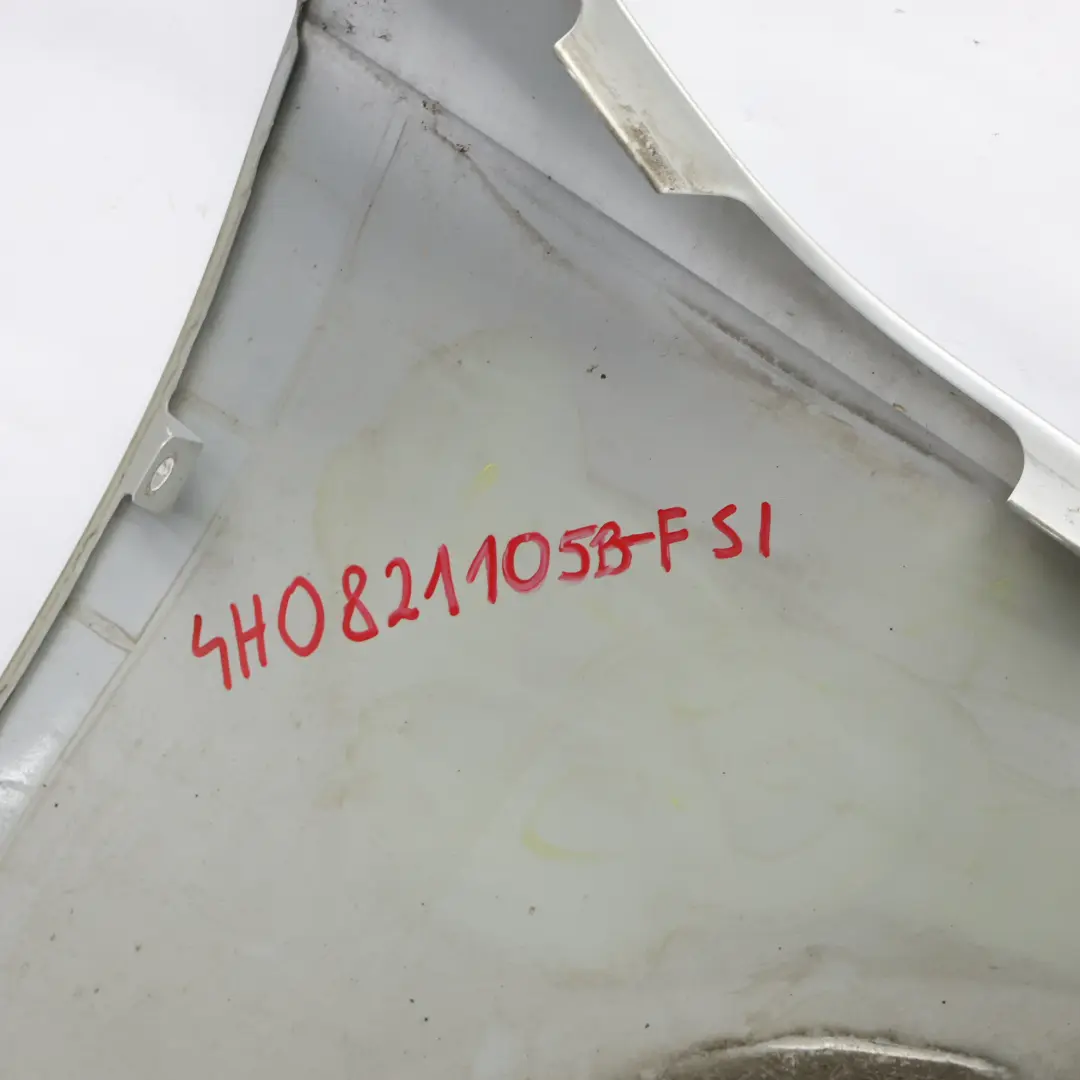 Pannello Anteriore Sinistro Parafango Copertura Foil Silver - Z7G per Audi A8 D4 con numero di parte 4H0821105B Audi A8 D4 Pannello Anteriore Sinistro Parafango Copertura Foil Silver - Z7G - SKU 4H0821105B-FSI - Numero di parte 4H0821105B