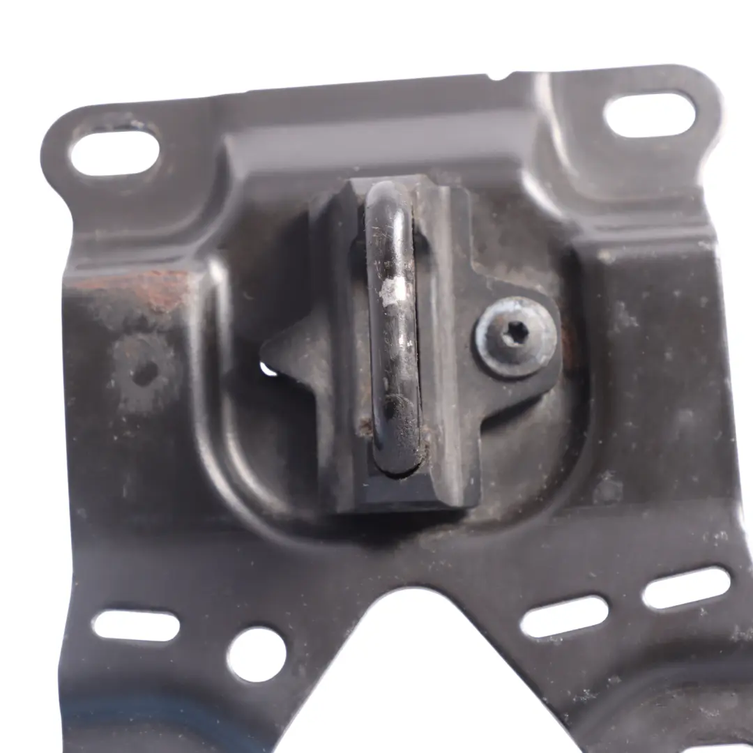 Anteriore Superiore Cofano Cappuccio Blocco Gancio per Audi A8 D4 con numero di parte 4H0823186D Audi A8 D4 Anteriore Superiore Cofano Cappuccio Blocco Gancio - SKU 4H0823186D - Numero di parte 4H0823186D