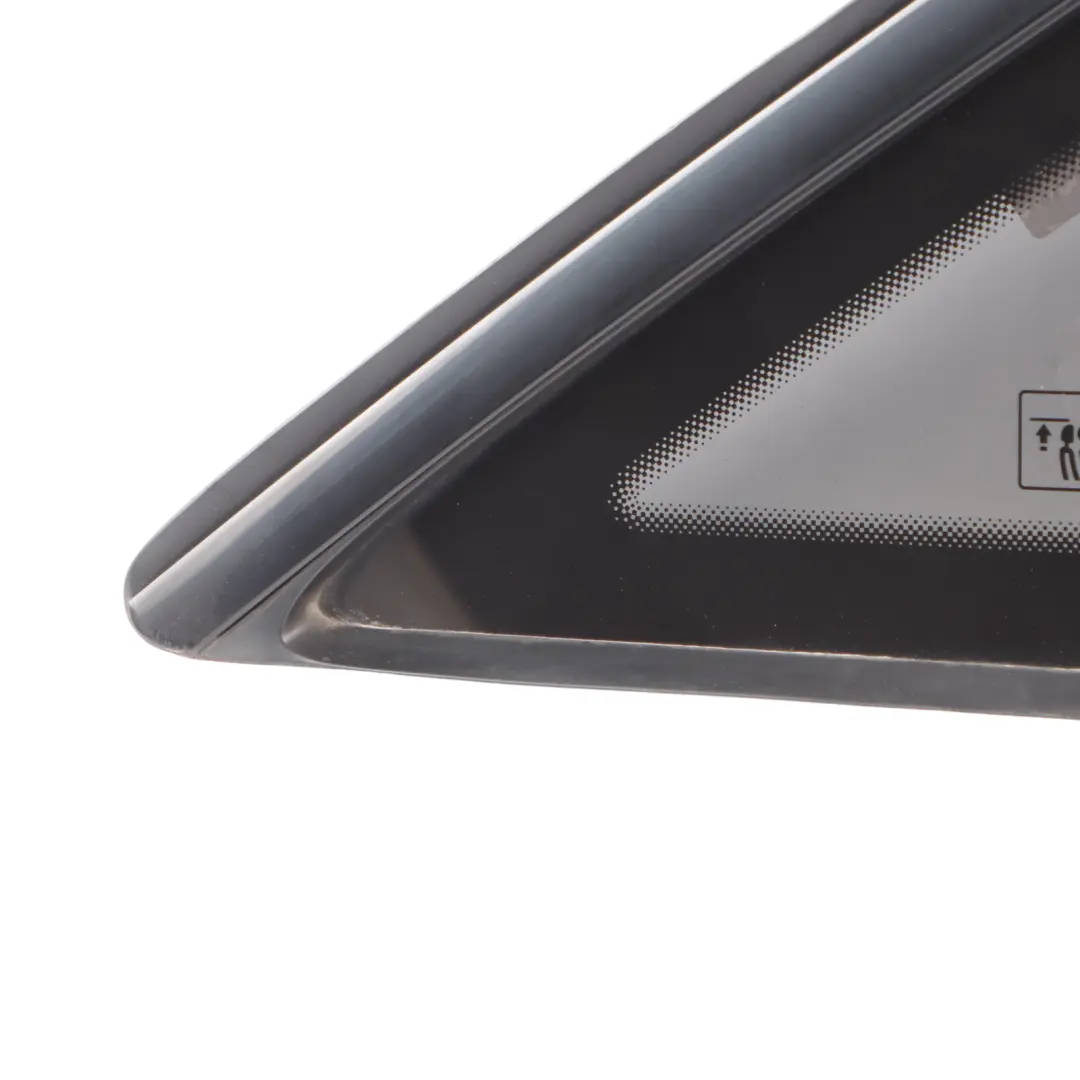 Window Glass Rear Right O/S Quarter Glass Glazing AS2 to Audi A8 D4 with Part number 4H0845300P Audi A8 D4 Window Glass Rear Right O/S Quarter Glass Glazing AS2 - SKU 4H0845300P - Part number 4H0845300P