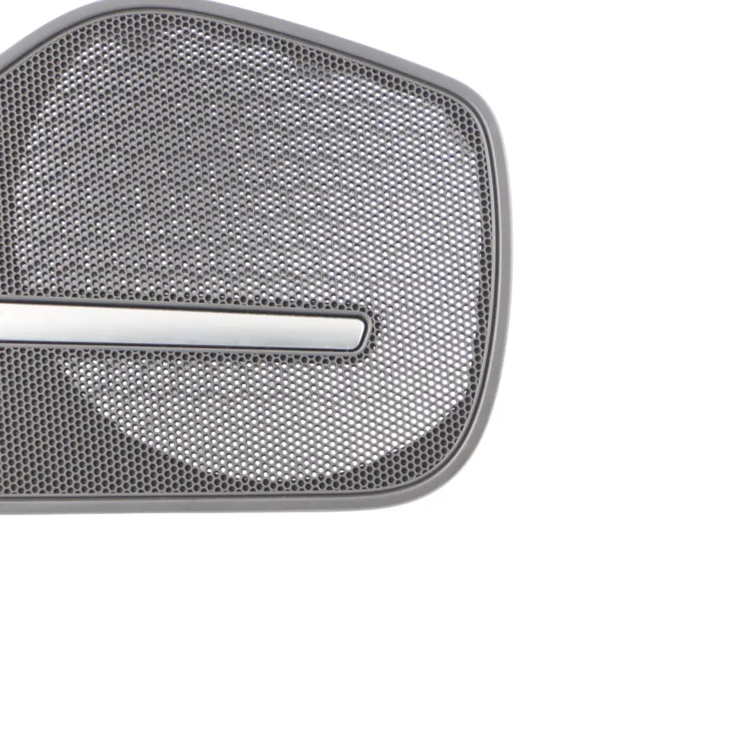 Grille De Protection Haut Parleur Portière Arrière Gauche pour Audi A8 D4 à propos du numéro de pièce 4H0868451A Audi A8 D4 Grille De Protection Haut Parleur Portière Arrière Gauche - SKU 4H0868451A - Numéro de pièce 4H0868451A