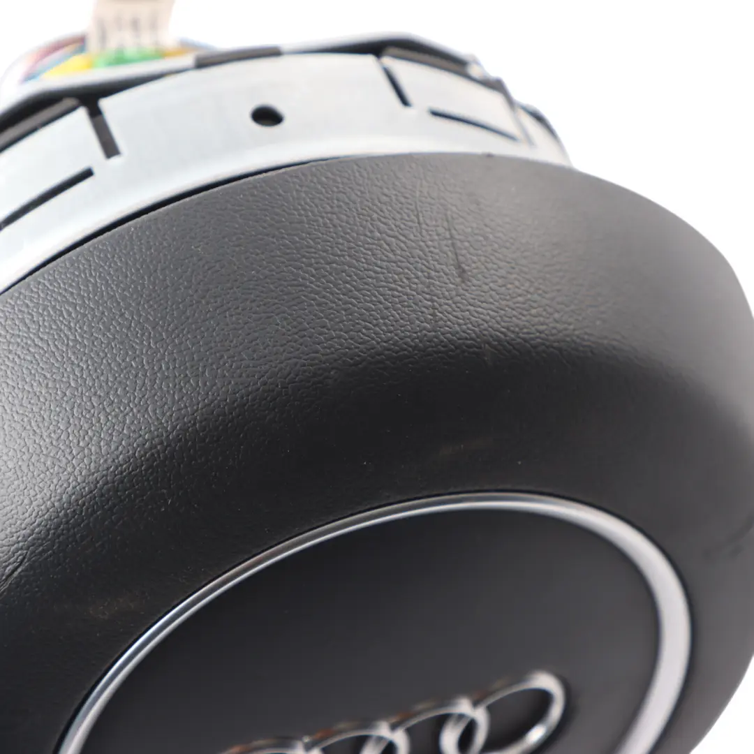 Steering Wheel Driver's Air Module to Audi A8 D4 with Part number 4H0880201AD Audi A8 D4 Steering Wheel Driver's Air Module - SKU 4H0880201AD - Part number 4H0880201AD