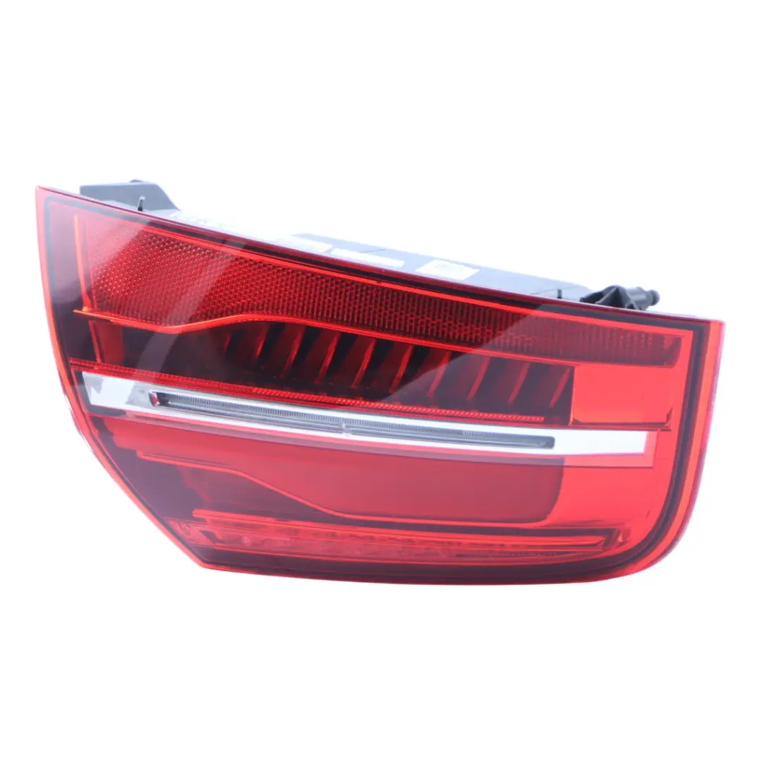 Hintere Heckklappe Licht Lampe LED Links für Audi A8 D4 mit Teilenummer 4H0945095K Audi A8 D4 Hintere Heckklappe Licht Lampe LED Links - SKU 4H0945095K - Teilenummer 4H0945095K