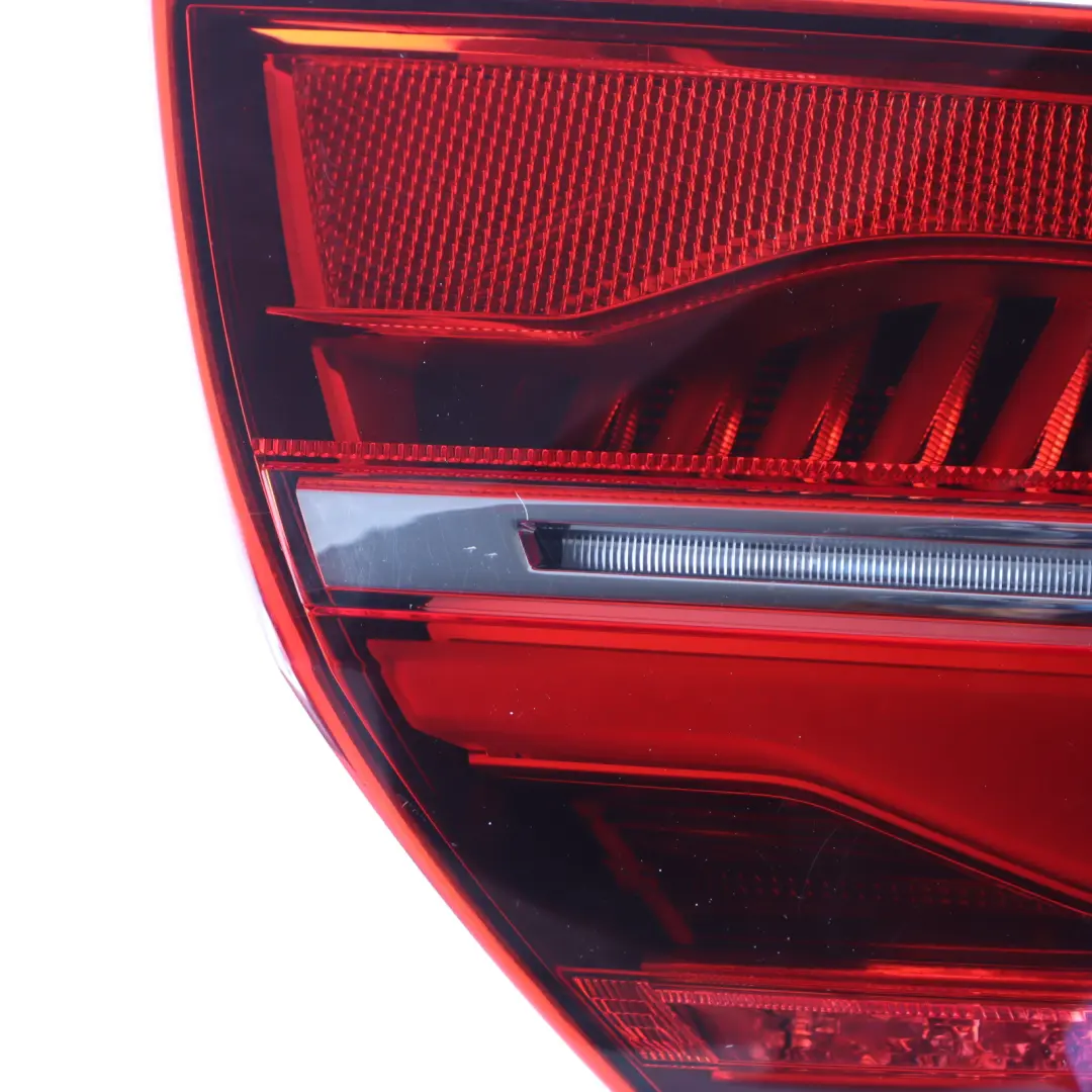 Hintere Heckklappe Licht Lampe LED Links für Audi A8 D4 mit Teilenummer 4H0945095K Audi A8 D4 Hintere Heckklappe Licht Lampe LED Links - SKU 4H0945095K - Teilenummer 4H0945095K