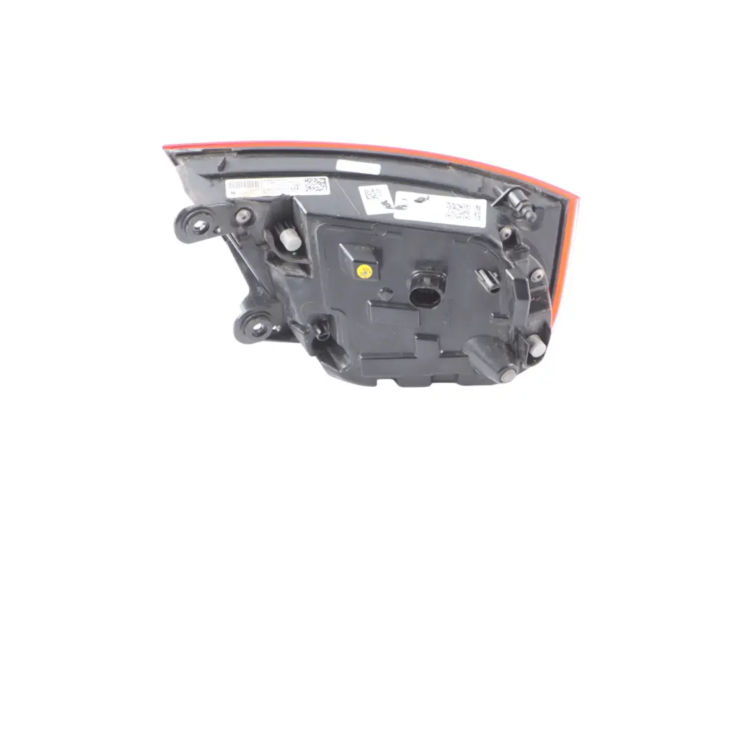 Audi A8 D4 Luz Trasera Parachoques Exterior LED Derecha - SKU 4H0945096K - Número de pieza 4H0945096K