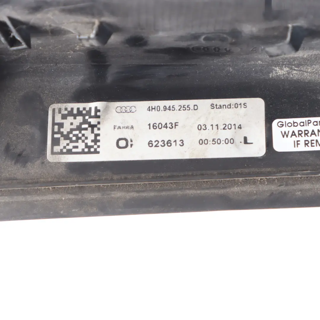 A8L D4 Tapa Luz Trasera Izquierda Tapa Bombilla Maletero para Audi con número de pieza 4H0945255D Audi A8L D4 Tapa Luz Trasera Izquierda Tapa Bombilla Maletero - SKU 4H0945255D - Número de pieza 4H0945255D
