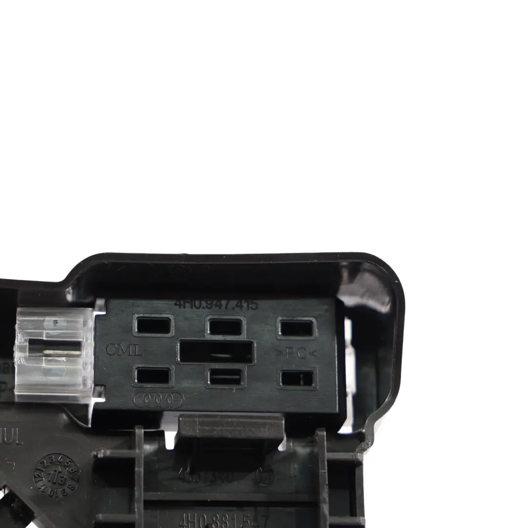 Interno Vano Piedi Pavimento Ambient Light Unit per Audi A8 4H con numero di parte 4H0947415 Audi A8 4H Interno Vano Piedi Pavimento Ambient Light Unit - SKU 4H0947415 - Numero di parte 4H0947415