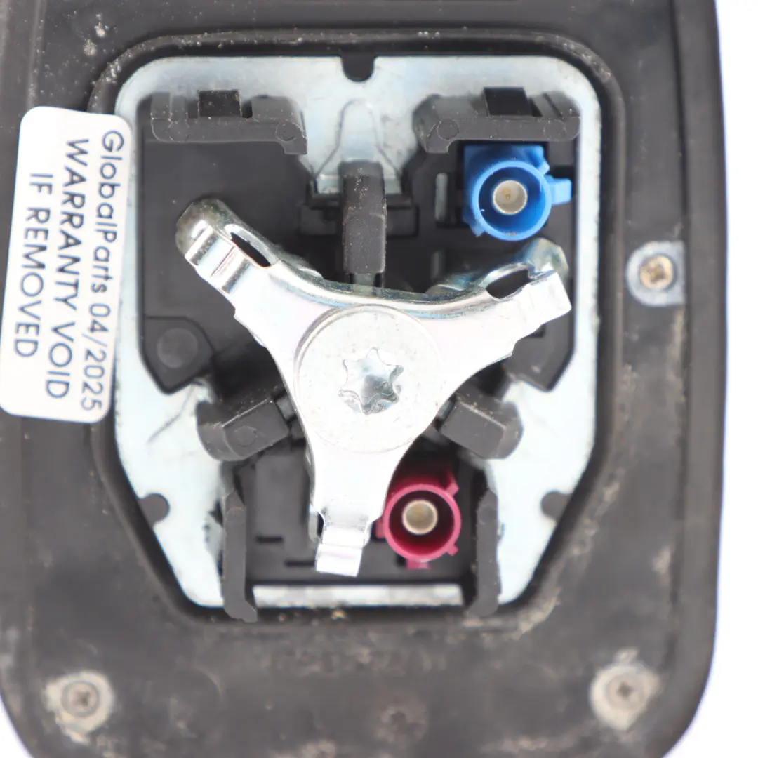 Roof Antenna Audi A4 B9 Aerial Shark Brilliant Black Metallic - Y9B to with Part number 4M0035503K Roof Antenna Audi A4 B9 Aerial Shark Brilliant Black Metallic - Y9B - SKU 4M0035503K-BBL - Part number 4M0035503K