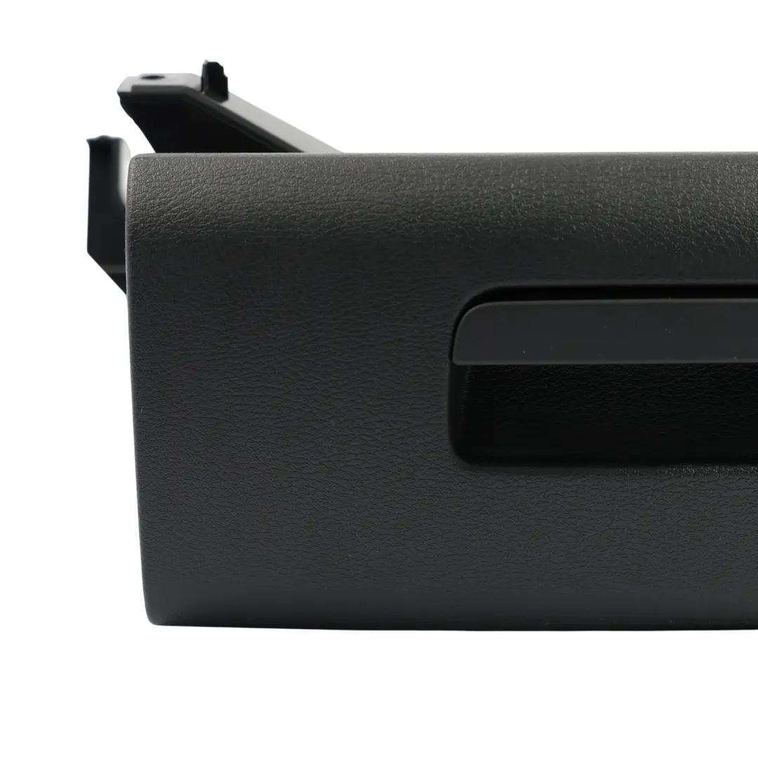 Vano Portaoggetti Sedile Anteriore Sinistro per Volkswagen Golf Sportsvan con numero di parte 510882599 Volkswagen Golf Sportsvan Vano Portaoggetti Sedile Anteriore Sinistro - SKU 510882599 - Numero di parte 510882599