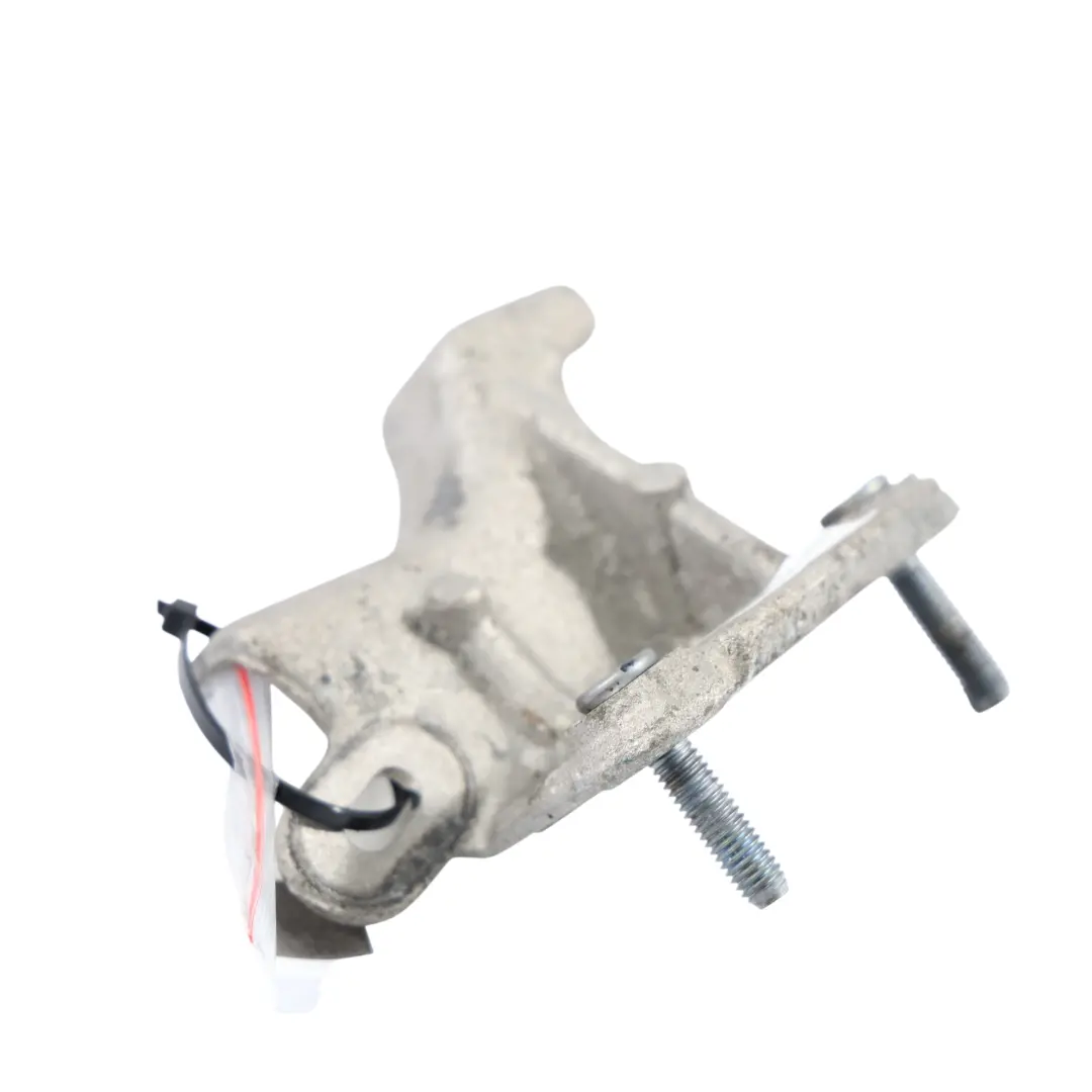 OM607 Diesel Engine Support Bracket Carrier Support to Mercedes W415 with Part number 570157R Mercedes W415 OM607 Diesel Engine Support Bracket Carrier Support - SKU 570157R - Part number 570157R