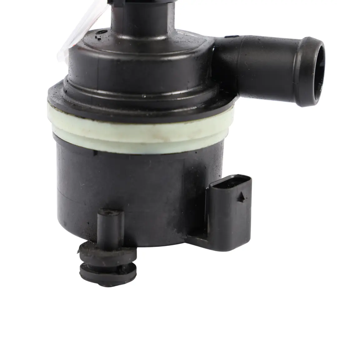 Volkswagen Tiguan 5N Pompe eau auxiliaire circulation refroidissement - SKU 5N0965561A-1 - Numéro de pièce 5N0965561A