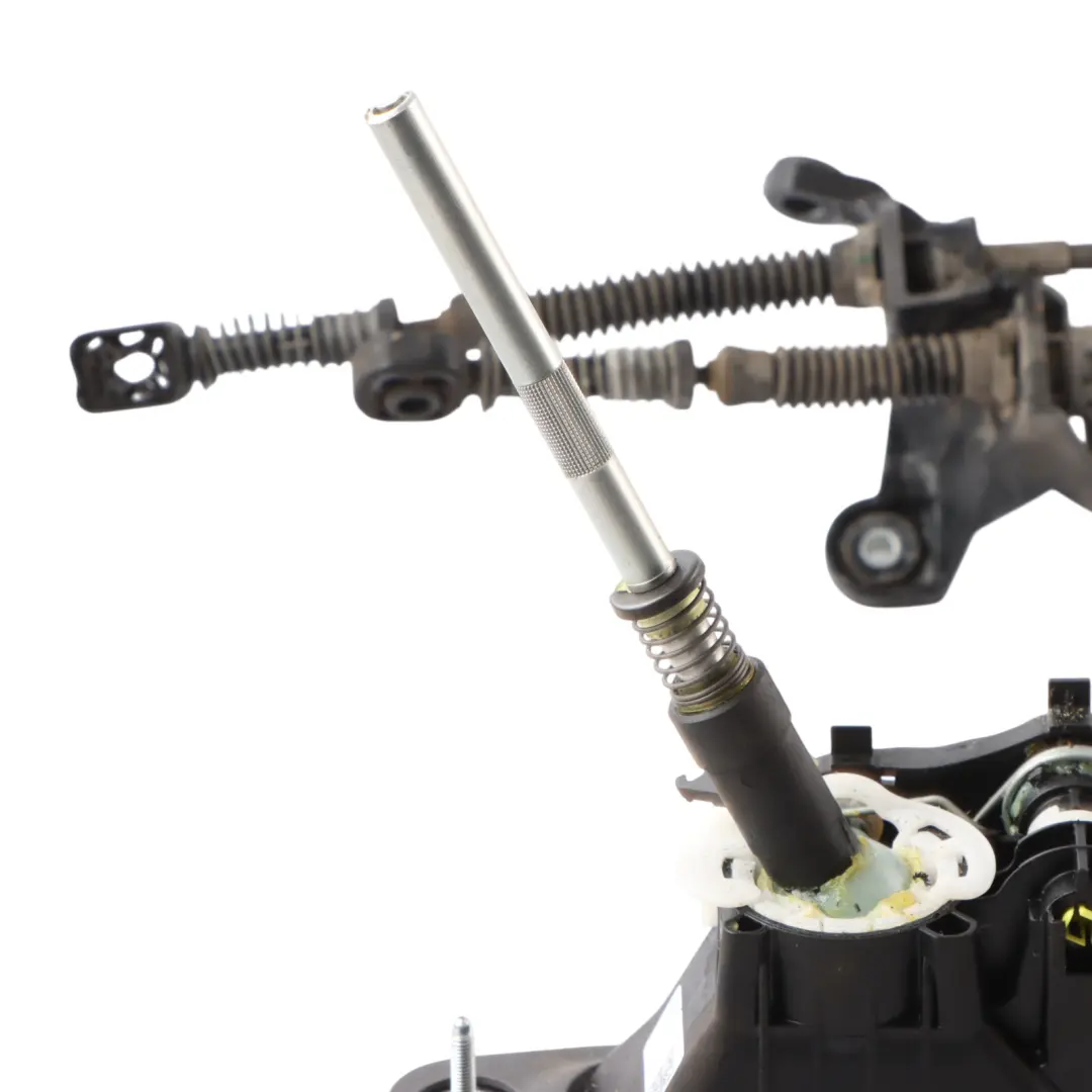 Dźwignia Mechanizm Zmiany Biegów 6-Biegowa Manualna do Audi A3 8V o numerze 5Q0711049AN Audi A3 8V Dźwignia Mechanizm Zmiany Biegów 6-Biegowa Manualna - SKU 5Q0711049AN - Numer Części 5Q0711049AN