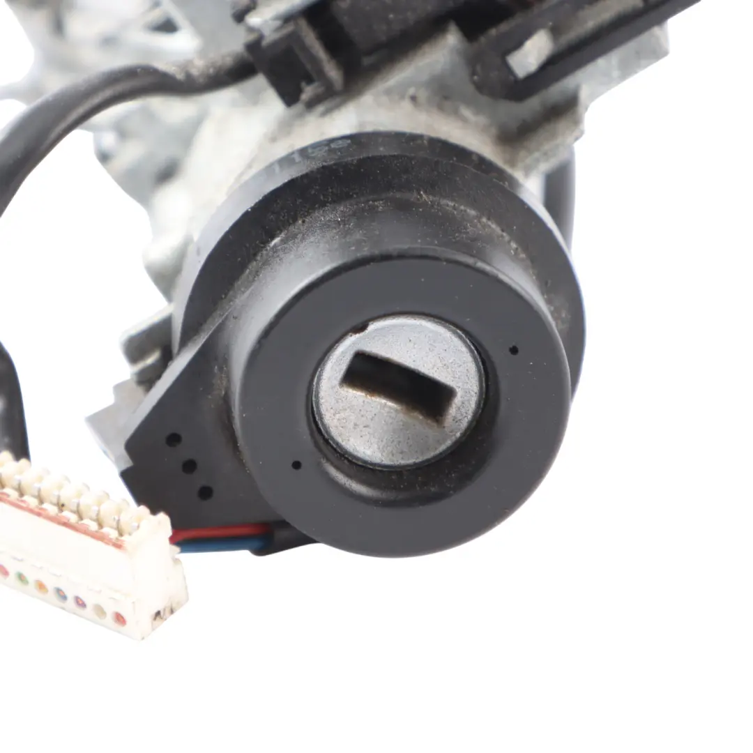 Ignition Switch Barrel Lock Control Unit to Audi A3 8V with Part number 5Q0905865 Audi A3 8V Ignition Switch Barrel Lock Control Unit - SKU 5Q0905865-1 - Part number 5Q0905865