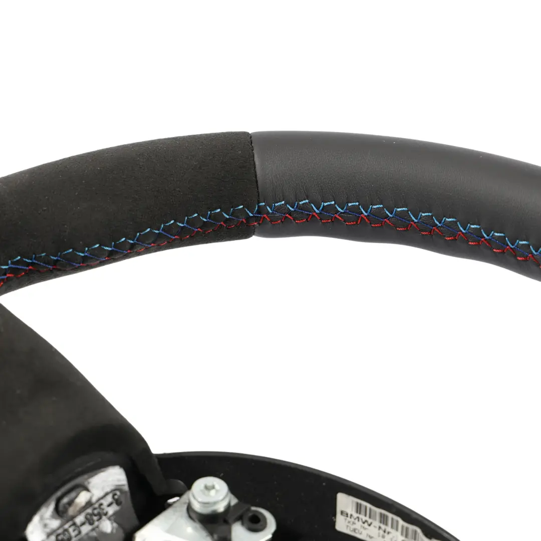 Kierownica NOWA Czarna Skóra Alcantara Sport do BMW Z4 E85 E86 o numerze 6758160 BMW Z4 E85 E86 Kierownica NOWA Czarna Skóra Alcantara Sport - SKU 6758160 - Numer Części 6758160