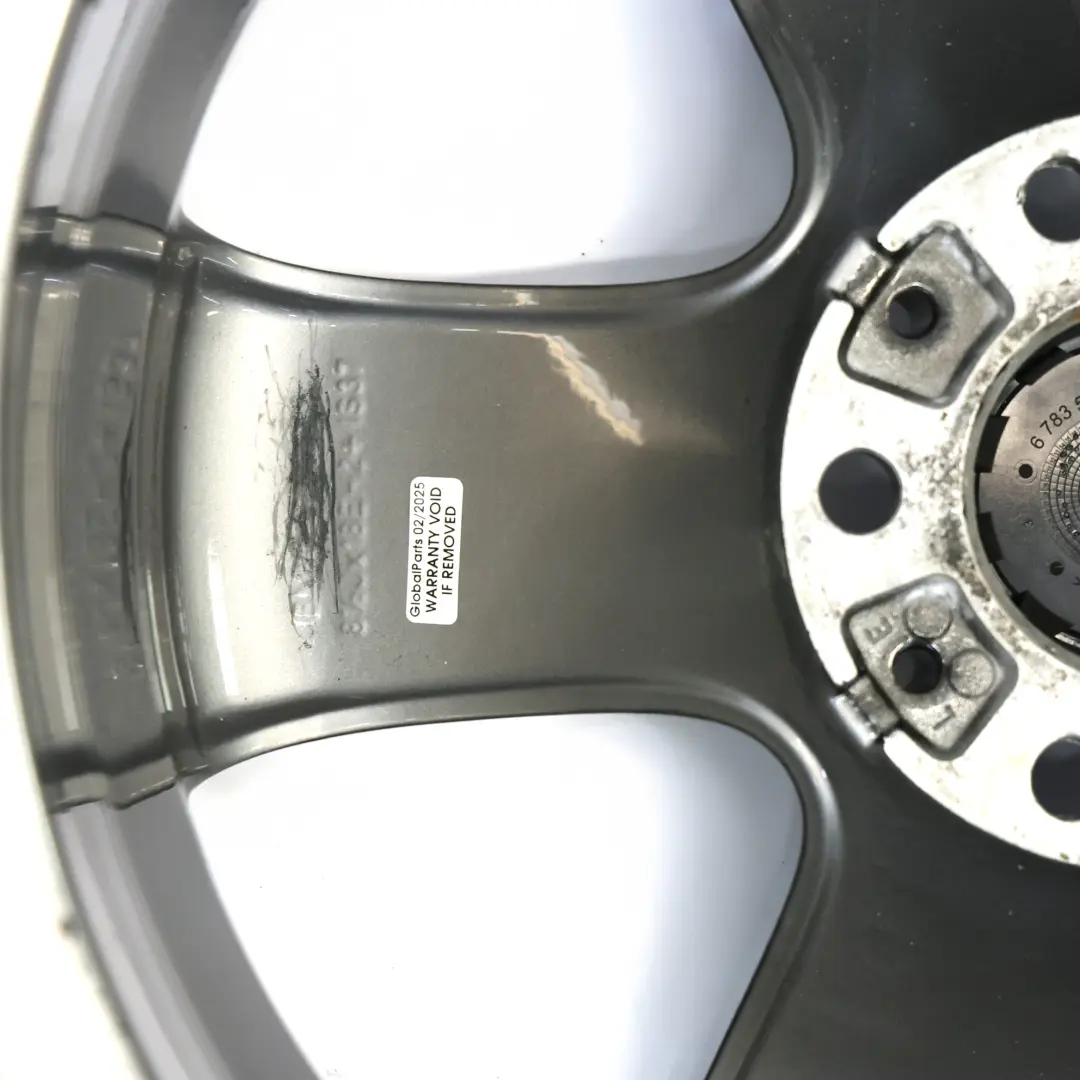 Ruota Posteriore Lega Bordo 18" Star Raggio 189 per BMW E90 E91 E92 E93 con numero di parte 6768859 BMW E90 E91 E92 E93 Ruota Posteriore Lega Bordo 18" Star Raggio 189 - SKU 6768859-5 - Numero di parte 6768859