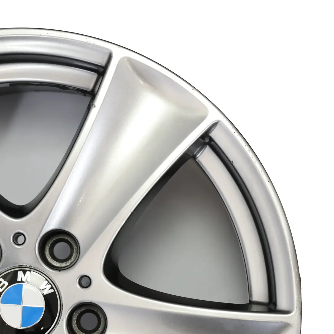 Srebrna Felga Aluminiowa 18" ET:46 8.5J Styling 209 do BMW X5 E70 o numerze 6770200 BMW X5 E70 Srebrna Felga Aluminiowa 18" ET:46 8.5J Styling 209 - SKU 6770200-8 - Numer Części 6770200