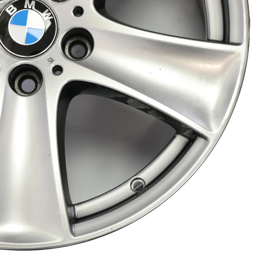 Silberne Alufelge 18" ET:46 8.5J Sternspeiche 209 für BMW X5 E70 mit Teilenummer 6770200 BMW X5 E70 Silberne Alufelge 18" ET:46 8.5J Sternspeiche 209 - SKU 6770200-8 - Teilenummer 6770200