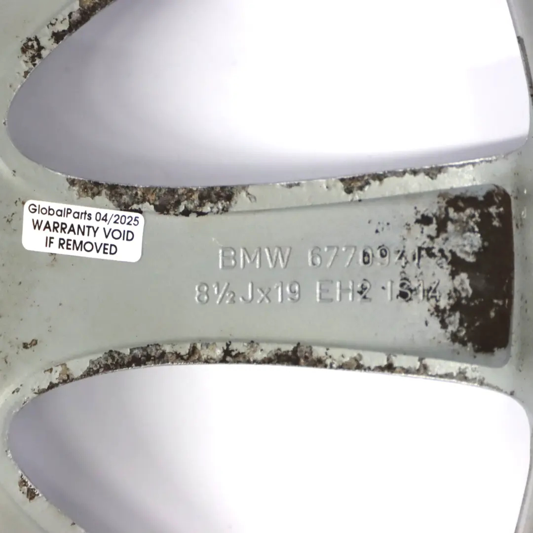 Front Silver Alloy Wheel Rim 19" Star Spoke 218 8,5J ET:14 to BMW E63 E64 with Part number 6770941 BMW E63 E64 Front Silver Alloy Wheel Rim 19" Star Spoke 218 8,5J ET:14 - SKU 6770941-4 - Part number 6770941