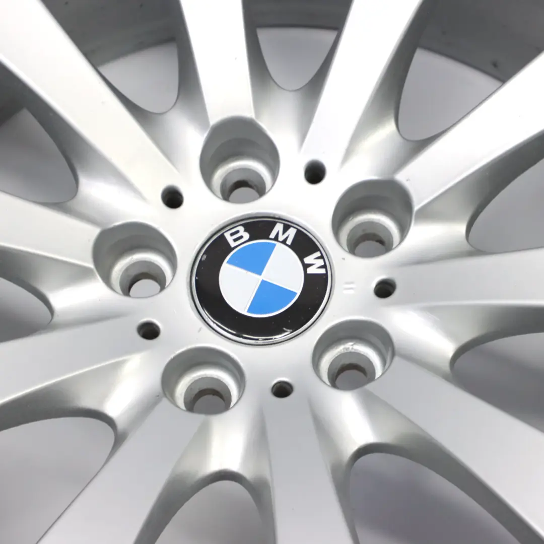 Llanta Aleación Plateada Delantera 19" 8,5J ET:14 para BMW E63 E64 con número de pieza 6770941 BMW E63 E64 Llanta Aleación Plateada Delantera 19" 8,5J ET:14 - SKU 6770941-4 - Número de pieza 6770941