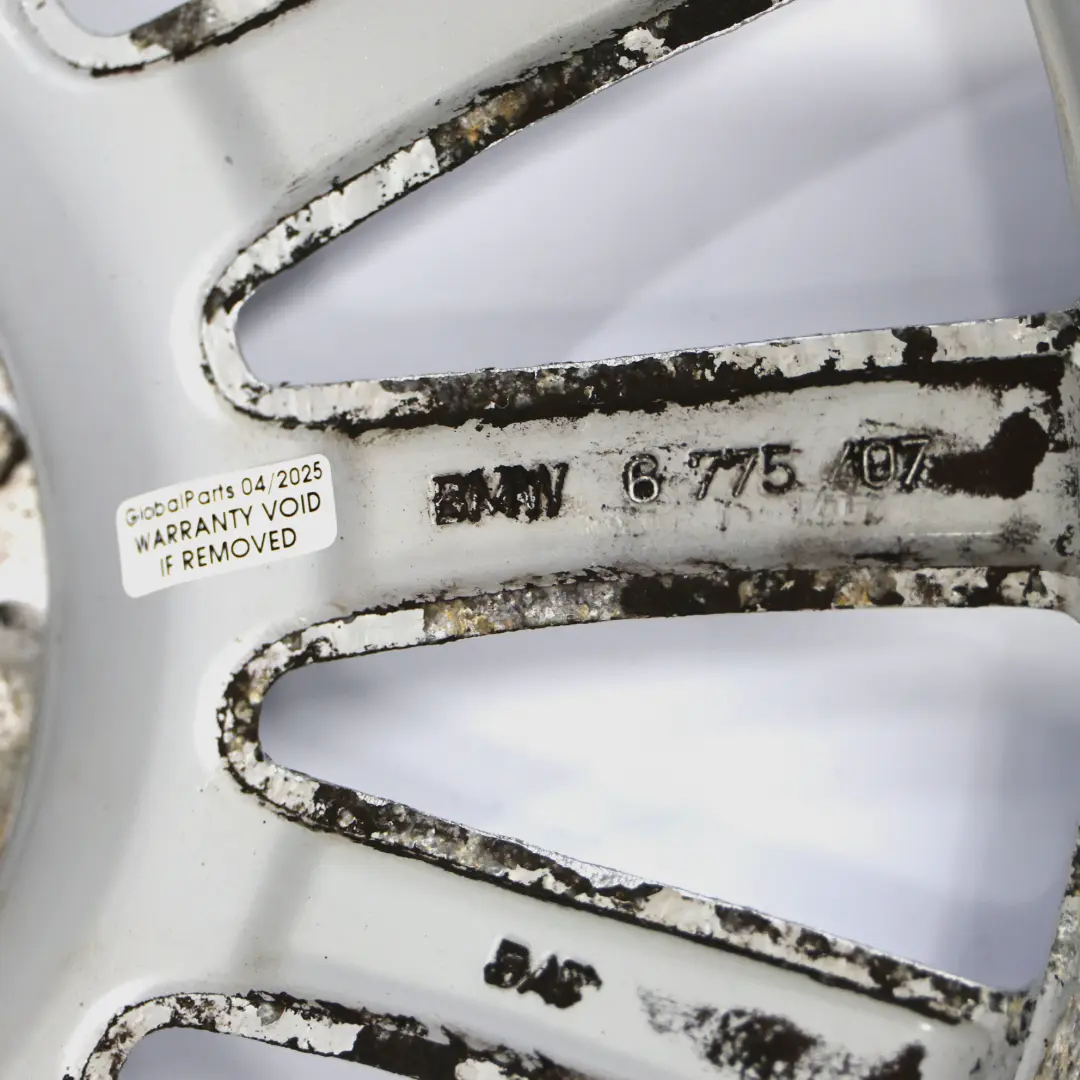 Alufelge BMW F06 F10 F11 F12 Silberfelge 18" 8J ET:30 Radialspeiche 237 für mit Teilenummer 6775407 Alufelge BMW F06 F10 F11 F12 Silberfelge 18" 8J ET:30 Radialspeiche 237 - SKU 6775407-1 - Teilenummer 6775407