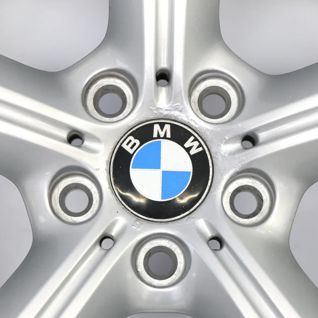 Silberne Leichtmetallfelge 18" 8J ET:30 Sternspeiche 320 für BMW X1 E84 mit Teilenummer 6789143 BMW X1 E84 Silberne Leichtmetallfelge 18" 8J ET:30 Sternspeiche 320 - SKU 6789143-2 - Teilenummer 6789143