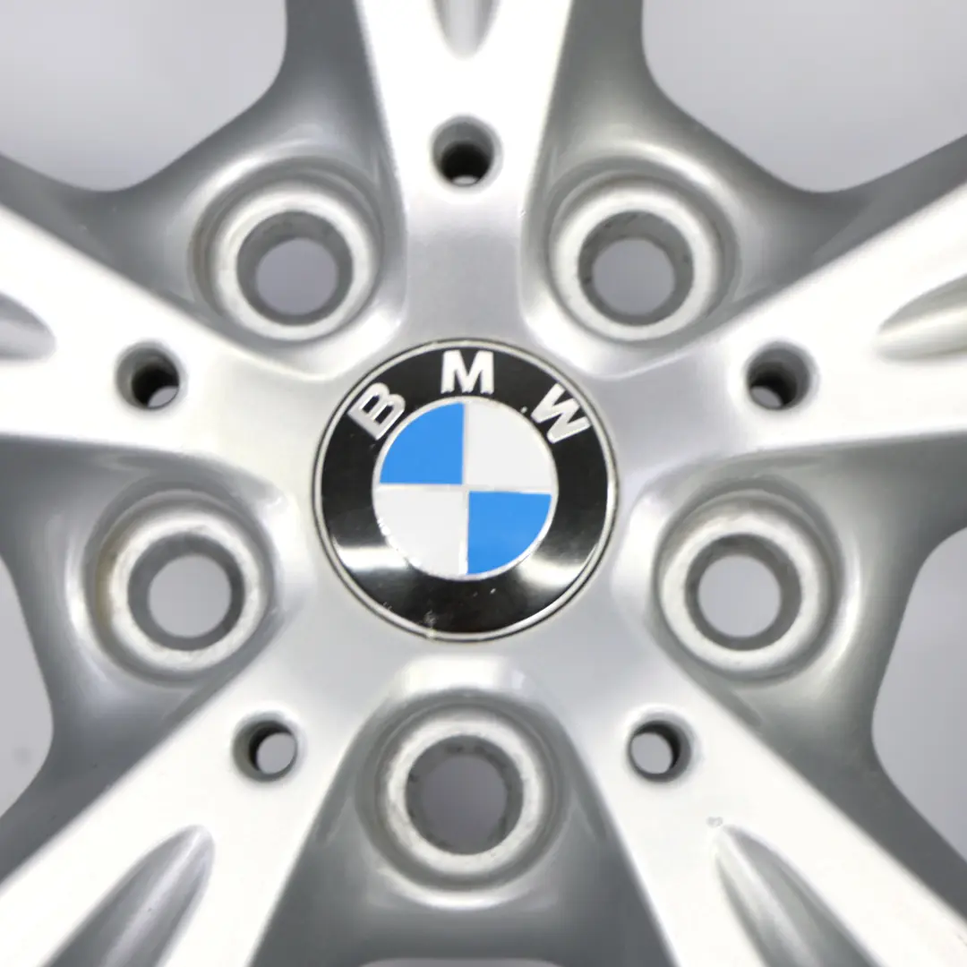 Llanta De Aleación Plateada BMW F45 F46 17" ET:54 7.5J Styling 385 para con número de pieza 6855086 Llanta De Aleación Plateada BMW F45 F46 17" ET:54 7.5J Styling 385 - SKU 6855086-1 - Número de pieza 6855086