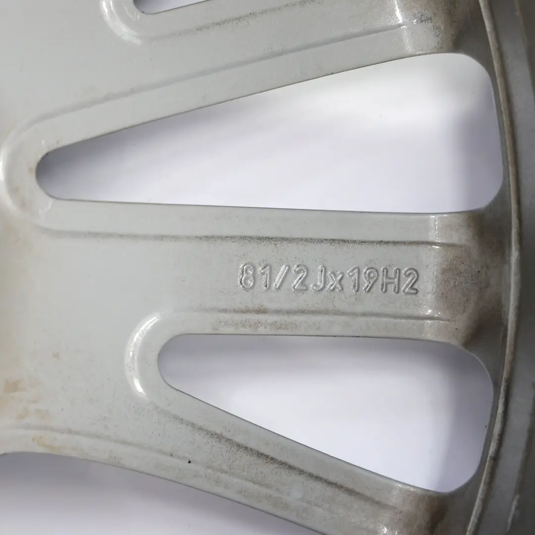 Jante Arrière Alliage Argenté 19" 8.5J ET:47 Style 399 pour BMW F30 F32 F36 à propos du numéro de pièce 6856219 BMW F30 F32 F36 Jante Arrière Alliage Argenté 19" 8.5J ET:47 Style 399 - SKU 6856219-1 - Numéro de pièce 6856219