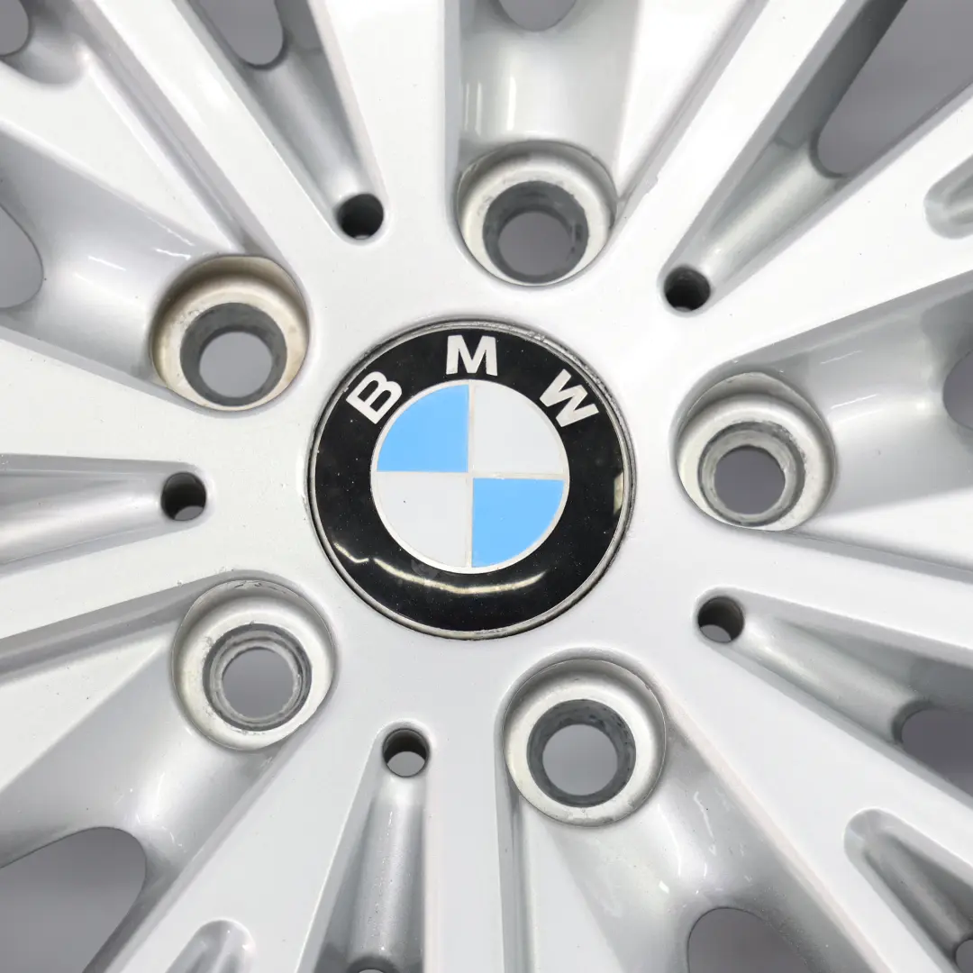 Silberne Alufelge Hinten 19" 8.5J ET:47 Styling 399 für BMW F30 F32 F36 mit Teilenummer 6856219 BMW F30 F32 F36 Silberne Alufelge Hinten 19" 8.5J ET:47 Styling 399 - SKU 6856219-1 - Teilenummer 6856219