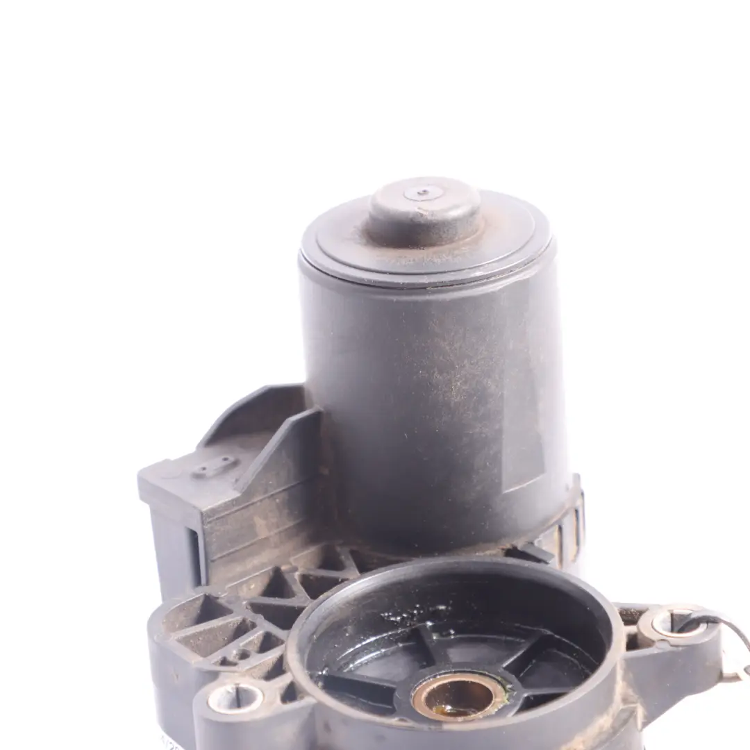 Eje Trasero Unidad De Freno EMF Actuador Izquierdo para BMW F46 con número de pieza 6860007 BMW F46 Eje Trasero Unidad De Freno EMF Actuador Izquierdo - SKU 6860007 - Número de pieza 6860007