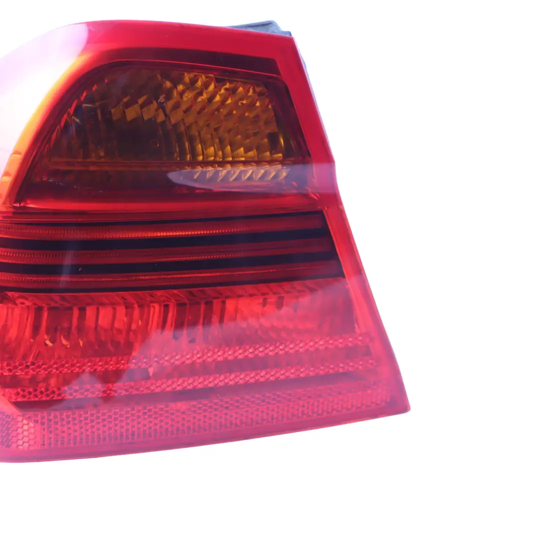 Lampe Arrière Feu Arrière Gauche pour BMW E90 à propos du numéro de pièce 6937457 BMW E90 Lampe Arrière Feu Arrière Gauche - SKU 6937457-1 - Numéro de pièce 6937457