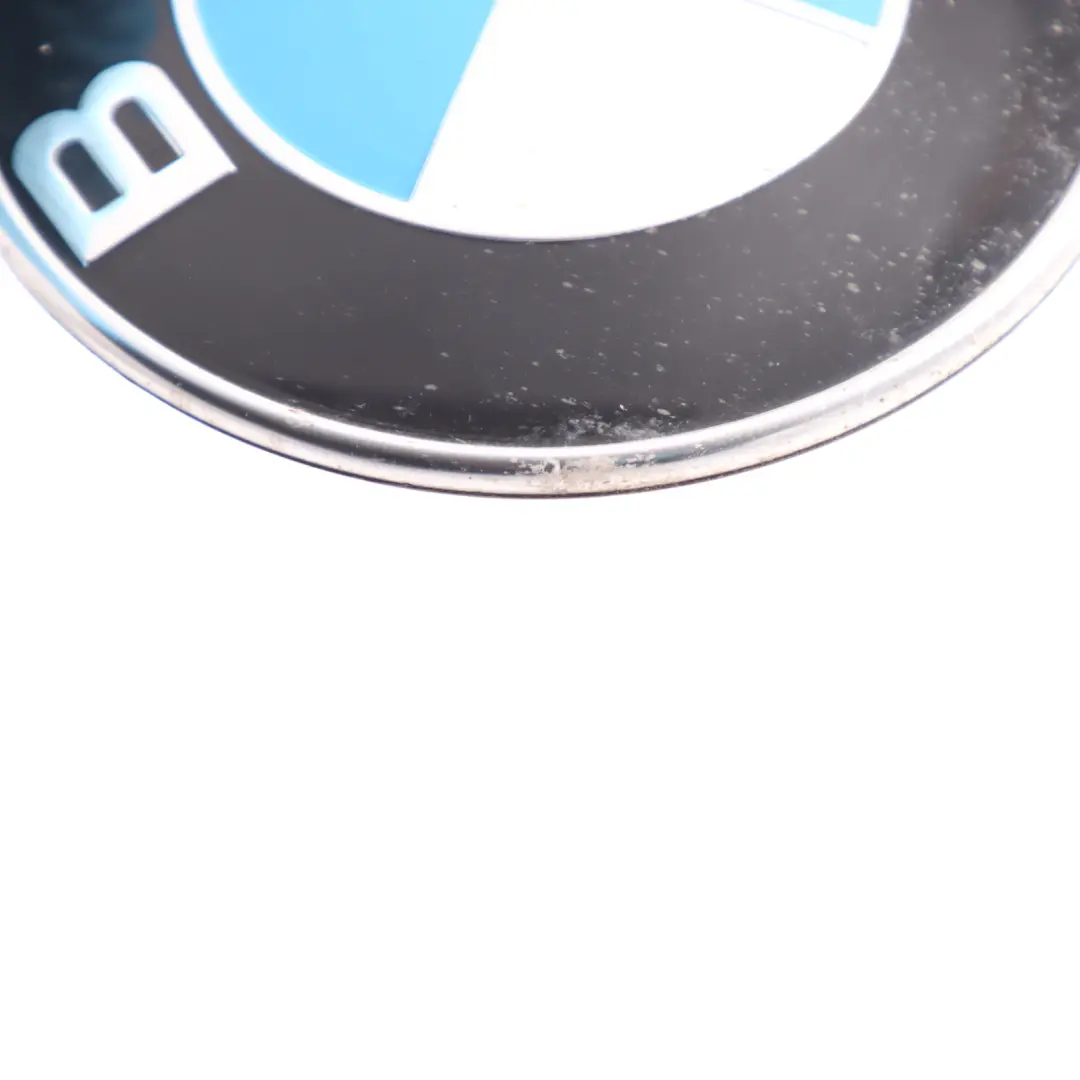 Emblem Heckklappe Button Badge Open Opening 7061327 für BMW E63 E81 E87N F10 3 mit Teilenummer 7057794 BMW E63 E81 E87N F10 3 Emblem Heckklappe Button Badge Open Opening 7061327 - SKU 7057794-3 - Teilenummer 7057794