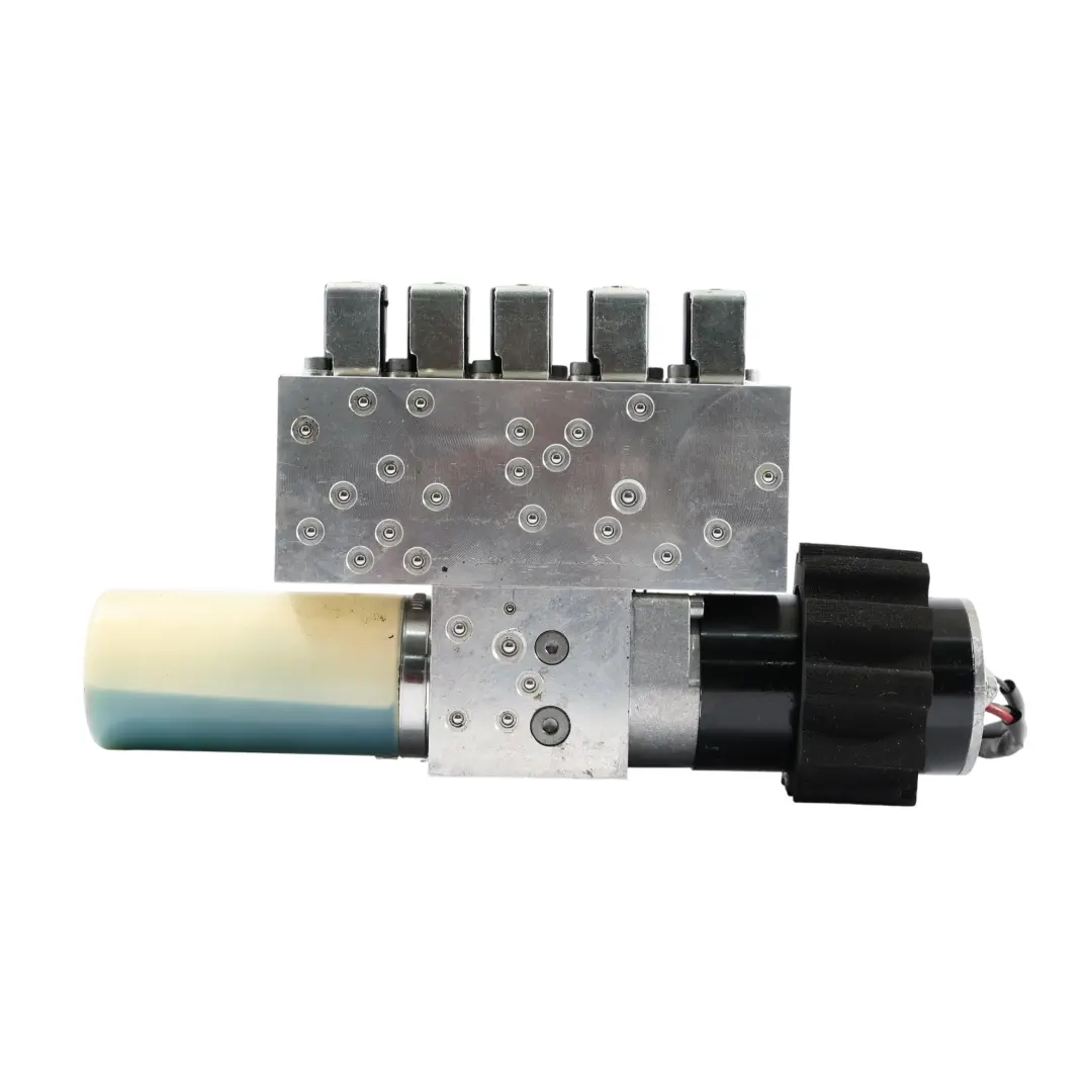 Pompa Hydrauliczna Silniczek Dachu Składanego 7128780 do BMW E93 Cabrio o numerze 7128779 BMW E93 Cabrio Pompa Hydrauliczna Silniczek Dachu Składanego 7128780 - SKU 7128779-3 - Numer Części 7128779