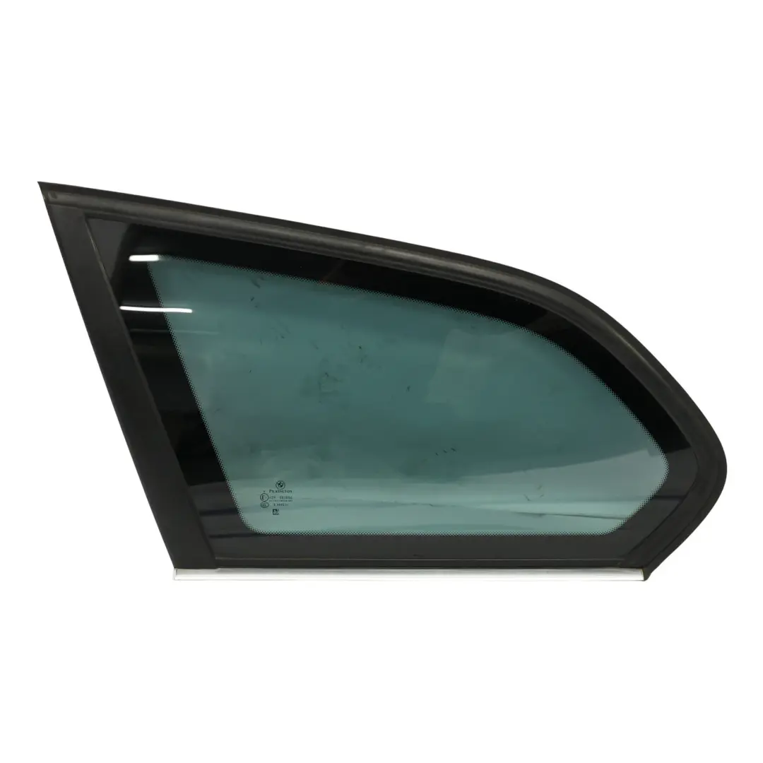 Vetro Posteriore Sinistro Lato Vetri Colorati AS3 per BMW E91 Touring con numero di parte 7130369 BMW E91 Touring Vetro Posteriore Sinistro Lato Vetri Colorati AS3 - SKU 7130369-1 - Numero di parte 7130369