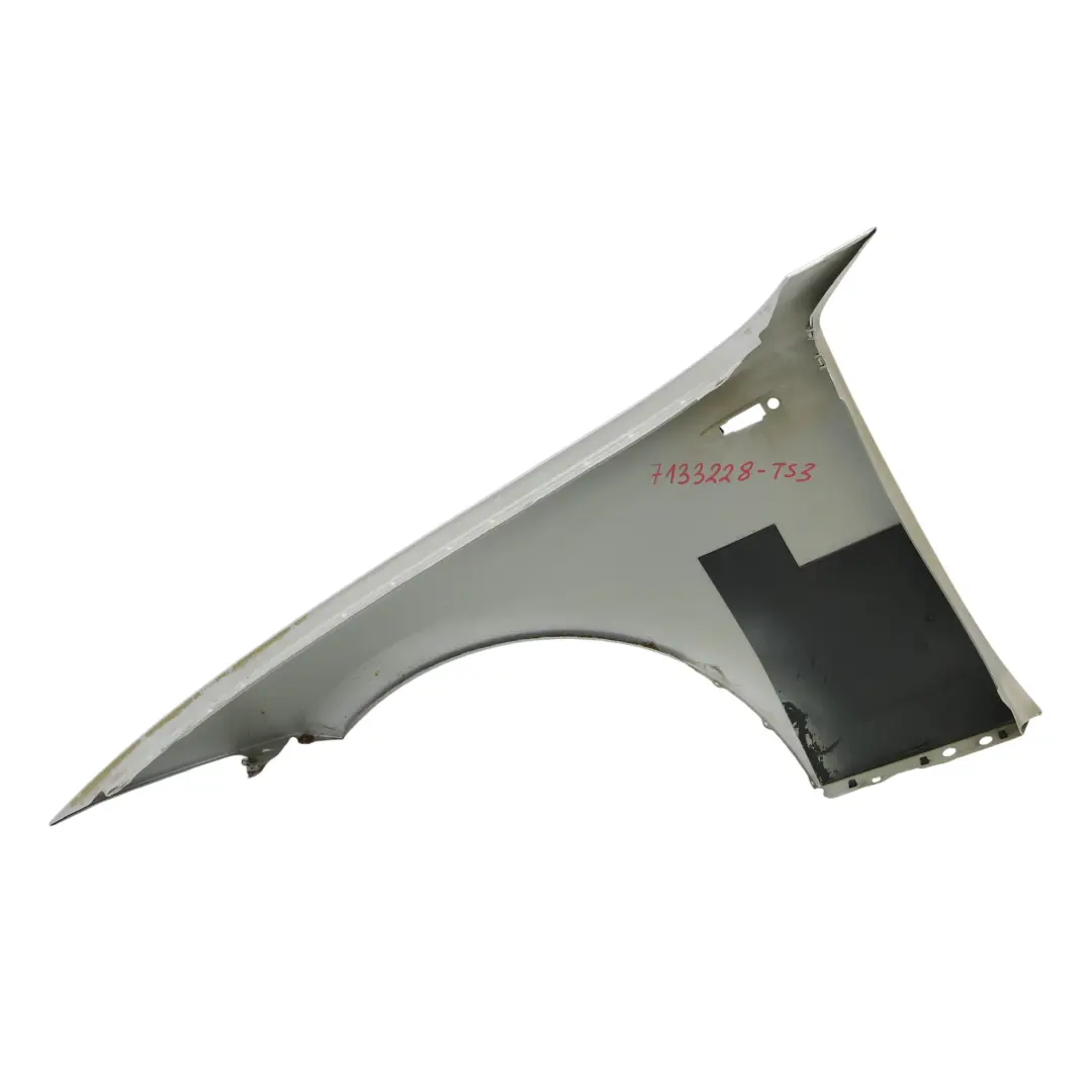 Panneau Latéral BMW E81 E87 Aile Avant Droite Titansilber Silver - 354 pour à propos du numéro de pièce 7133228 Panneau Latéral BMW E81 E87 Aile Avant Droite Titansilber Silver - 354 - SKU 7133228-TS3 - Numéro de pièce 7133228