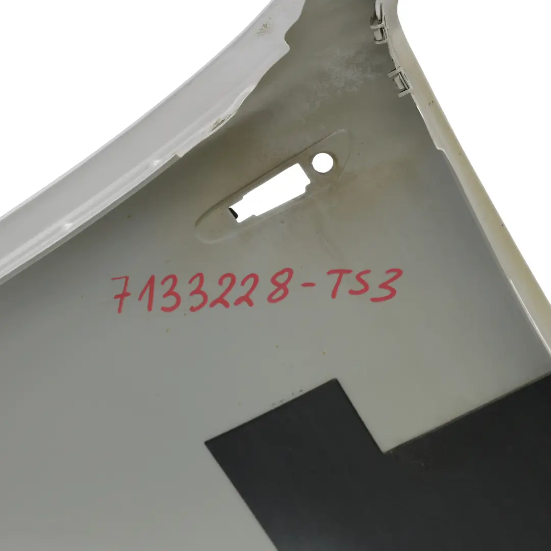 Błotnik Przedni Prawy Titansilber Srebrny - 354 do BMW E81 E87 o numerze 7133228 BMW E81 E87 Błotnik Przedni Prawy Titansilber Srebrny - 354 - SKU 7133228-TS3 - Numer Części 7133228