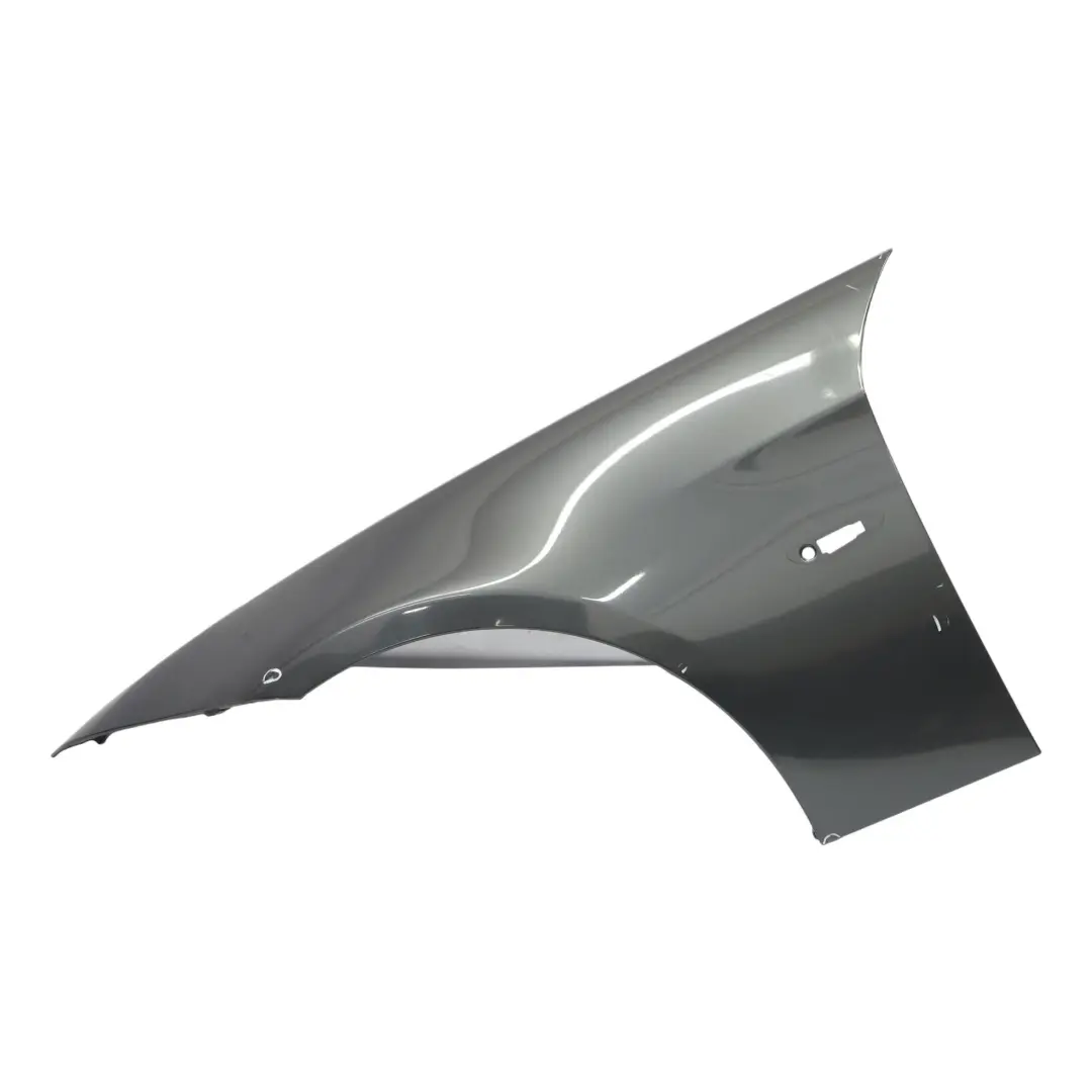 Parafango Laterale BMW E90 E91 Ala Anteriore Sinistra Sparkling Graphite - A22 per con numero di parte 7135679 Parafango Laterale BMW E90 E91 Ala Anteriore Sinistra Sparkling Graphite - A22 - SKU 7135679-SG1 - Numero di parte 7135679