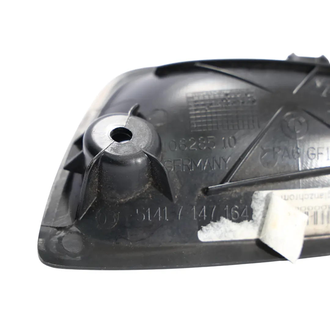 Tirador Interior Puerta Delantera Derecha Trasera Negro 7147164 para BMW E87 con número de pieza 7145076 BMW E87 Tirador Interior Puerta Delantera Derecha Trasera Negro 7147164 - SKU 7145076 - Número de pieza 7145076