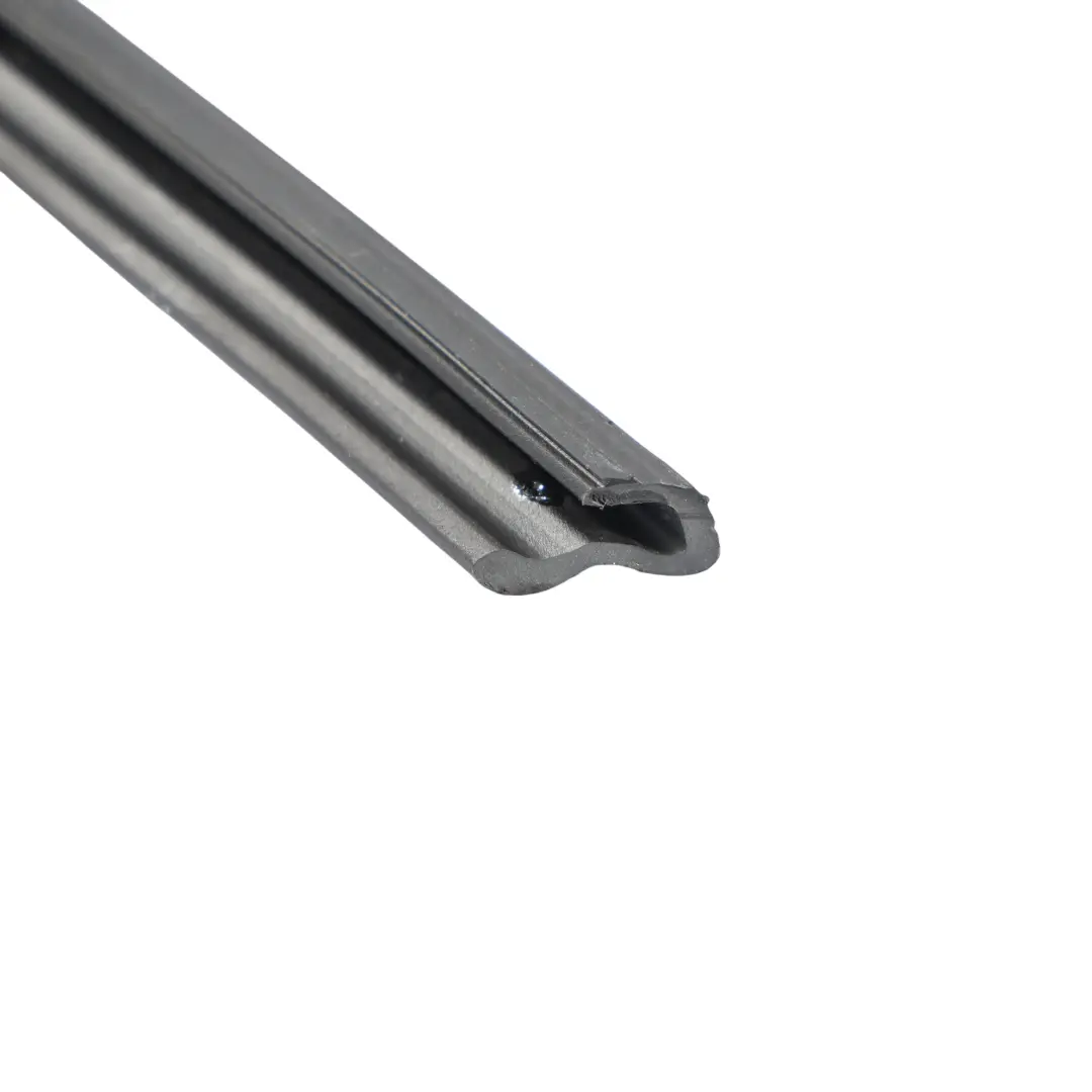 Junta Tira De Sellado Moldura Ventana Puerta Trasera Izquierda para BMW E87 con número de pieza 7145363 BMW E87 Junta Tira De Sellado Moldura Ventana Puerta Trasera Izquierda - SKU 7145363 - Número de pieza 7145363